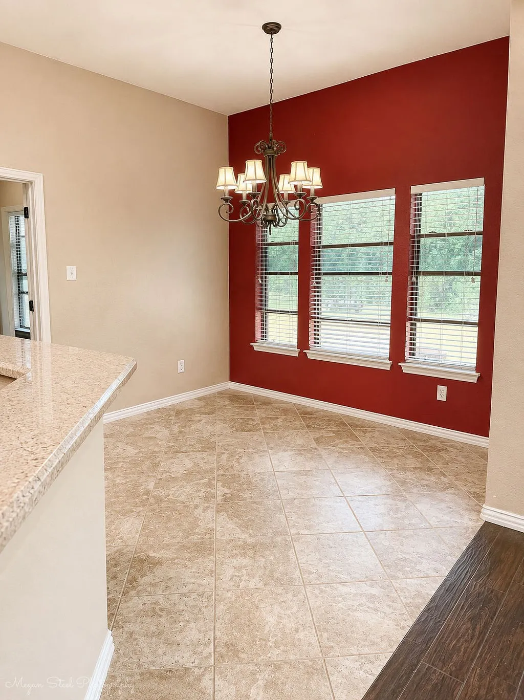 Single Family Residence For Sale in Parker County , 108 Tay Court, Weatherford, Texas 76088, 3 Bedroom, 2 Bathroom, 2 Garage spaces, 1,635 Sqft, built in 2008, mls#21358425, Real Estate Agent in Weatherford, Homes For Sale in Parker county, Homes For Sale in Weatherford, Realtor in Weatherford Texas, Real Estate Brokerage Independent Realty Texas, Luminita Cordes Realtor