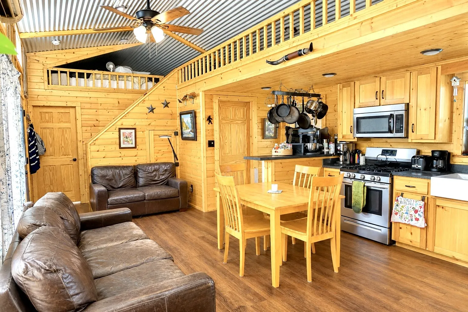 Single Family Residence For Sale in Somervell County , 1394 County Road 313 Spur, Glen Rose, Texas 76043, 2 Bedroom, 2 Bathroom, Garage spaces, 1,270 Sqft, built in 2022, mls#21358902, Real Estate Agent in Glen Rose, Homes For Sale in Somervell county, Homes For Sale in Glen Rose, Realtor in Glen Rose Texas, Real Estate Brokerage Independent Realty Texas, Luminita Cordes Realtor