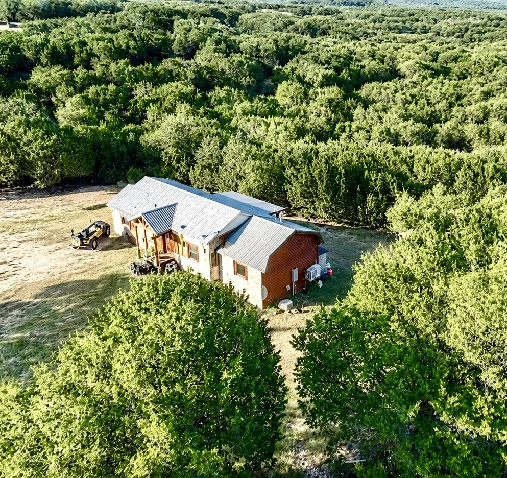 Single Family Residence For Sale in Somervell County , 1394 County Road 313 Spur, Glen Rose, Texas 76043, 2 Bedroom, 2 Bathroom, Garage spaces, 1,270 Sqft, built in 2022, mls#21358902, Real Estate Agent in Glen Rose, Homes For Sale in Somervell county, Homes For Sale in Glen Rose, Realtor in Glen Rose Texas, Real Estate Brokerage Independent Realty Texas, Luminita Cordes Realtor