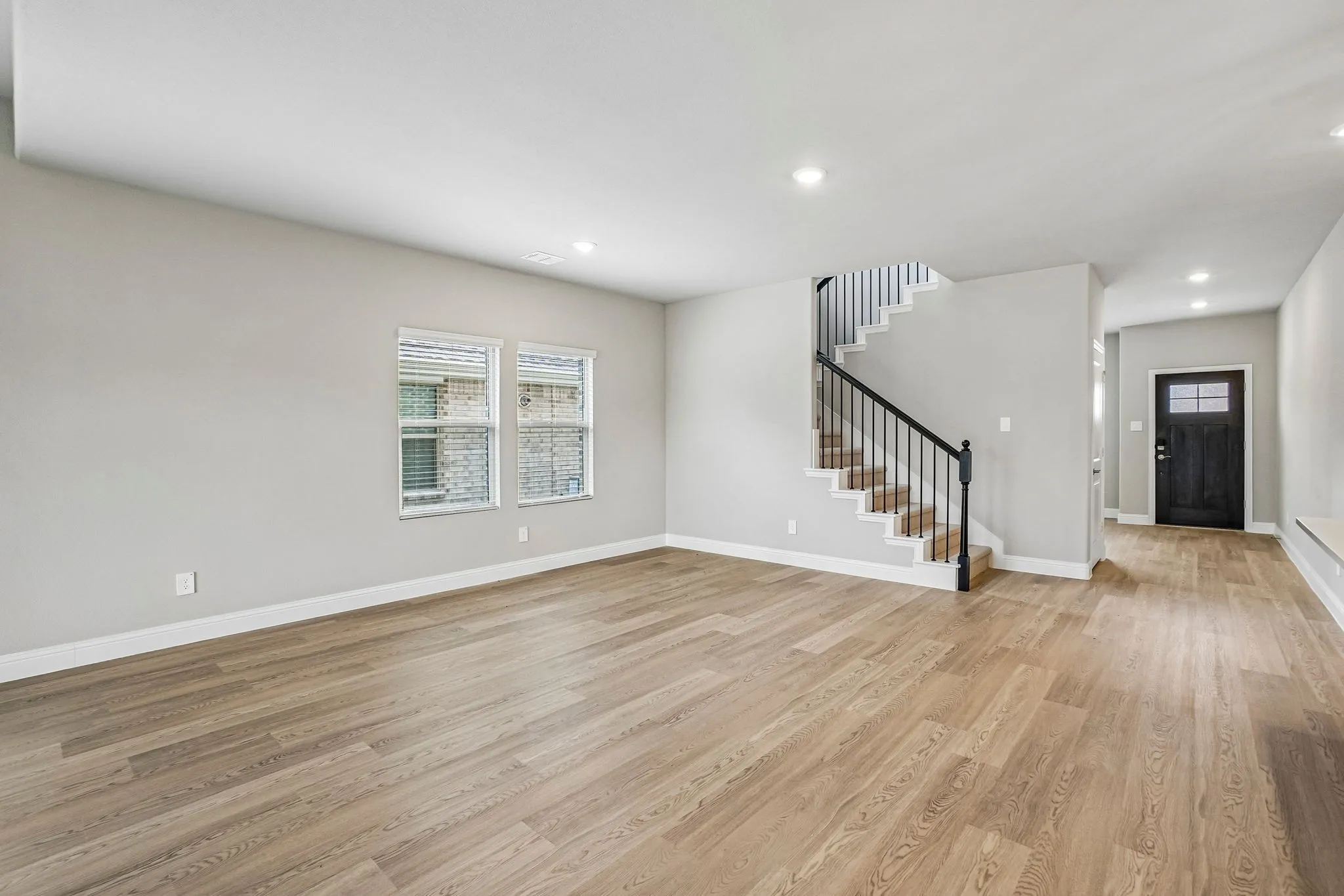  Photo is not of the actual home, but is an inspirational photo of builder’s model home and may depict options, furnishings, and/or decorator features that are not included.
