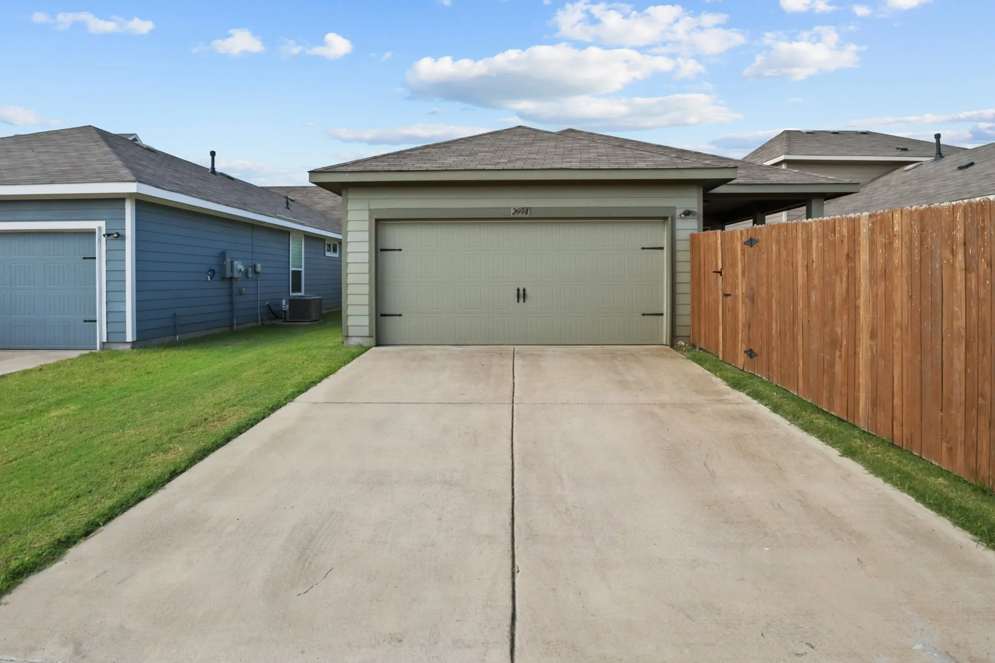 Single Family Residence For Sale in Kaufman County , 2994 Cedeno Drive, Forney, Texas 75126, 3 Bedroom, 2 Bathroom, 2 Garage spaces, 1,461 Sqft, built in 2021, mls#21357938, Real Estate Agent in Forney, Homes For Sale in Kaufman county, Homes For Sale in Forney, Realtor in Forney Texas, Real Estate Brokerage Independent Realty Texas, Luminita Cordes Realtor