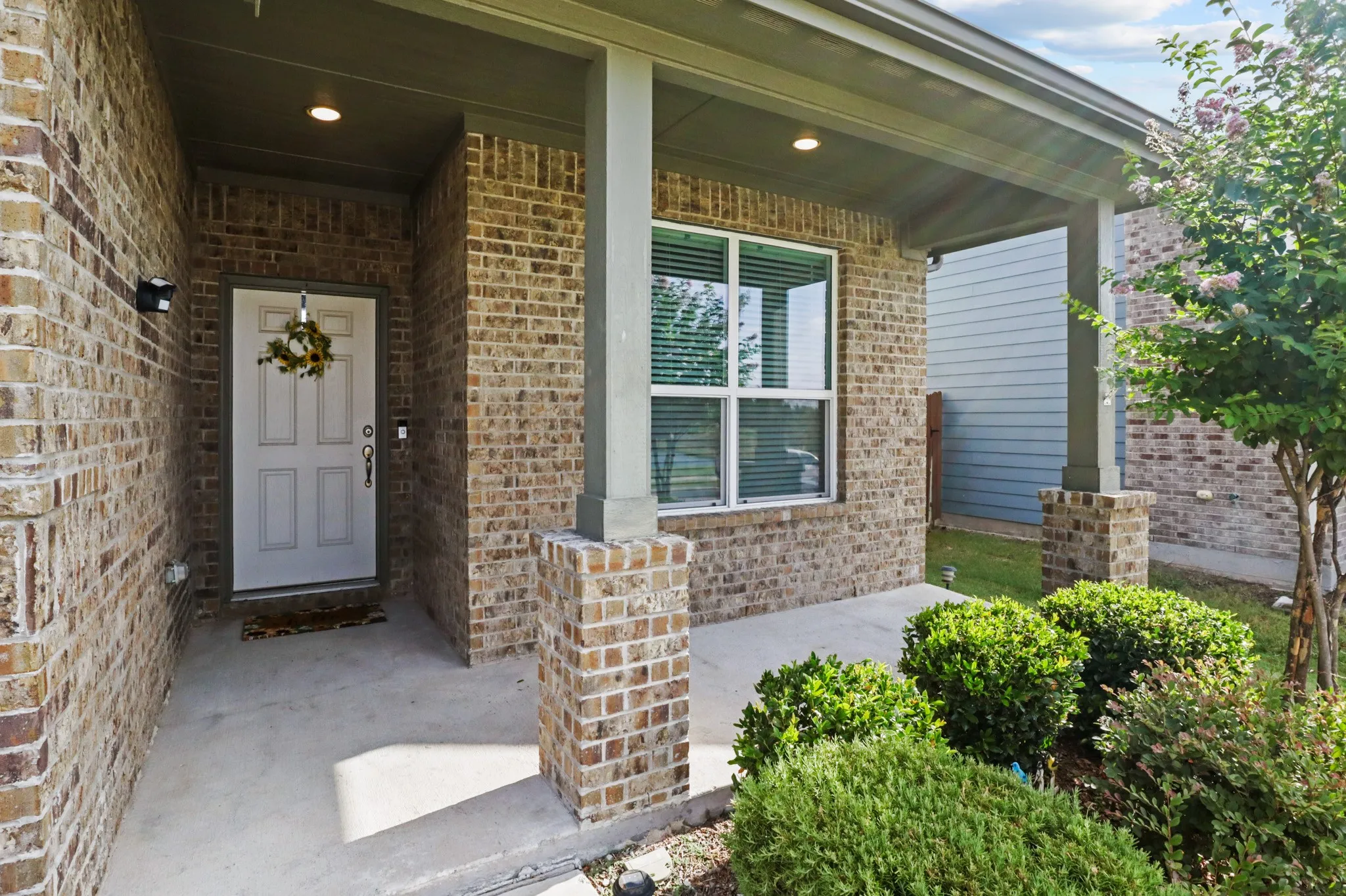 Single Family Residence For Sale in Kaufman County , 2994 Cedeno Drive, Forney, Texas 75126, 3 Bedroom, 2 Bathroom, 2 Garage spaces, 1,461 Sqft, built in 2021, mls#21357938, Real Estate Agent in Forney, Homes For Sale in Kaufman county, Homes For Sale in Forney, Realtor in Forney Texas, Real Estate Brokerage Independent Realty Texas, Luminita Cordes Realtor