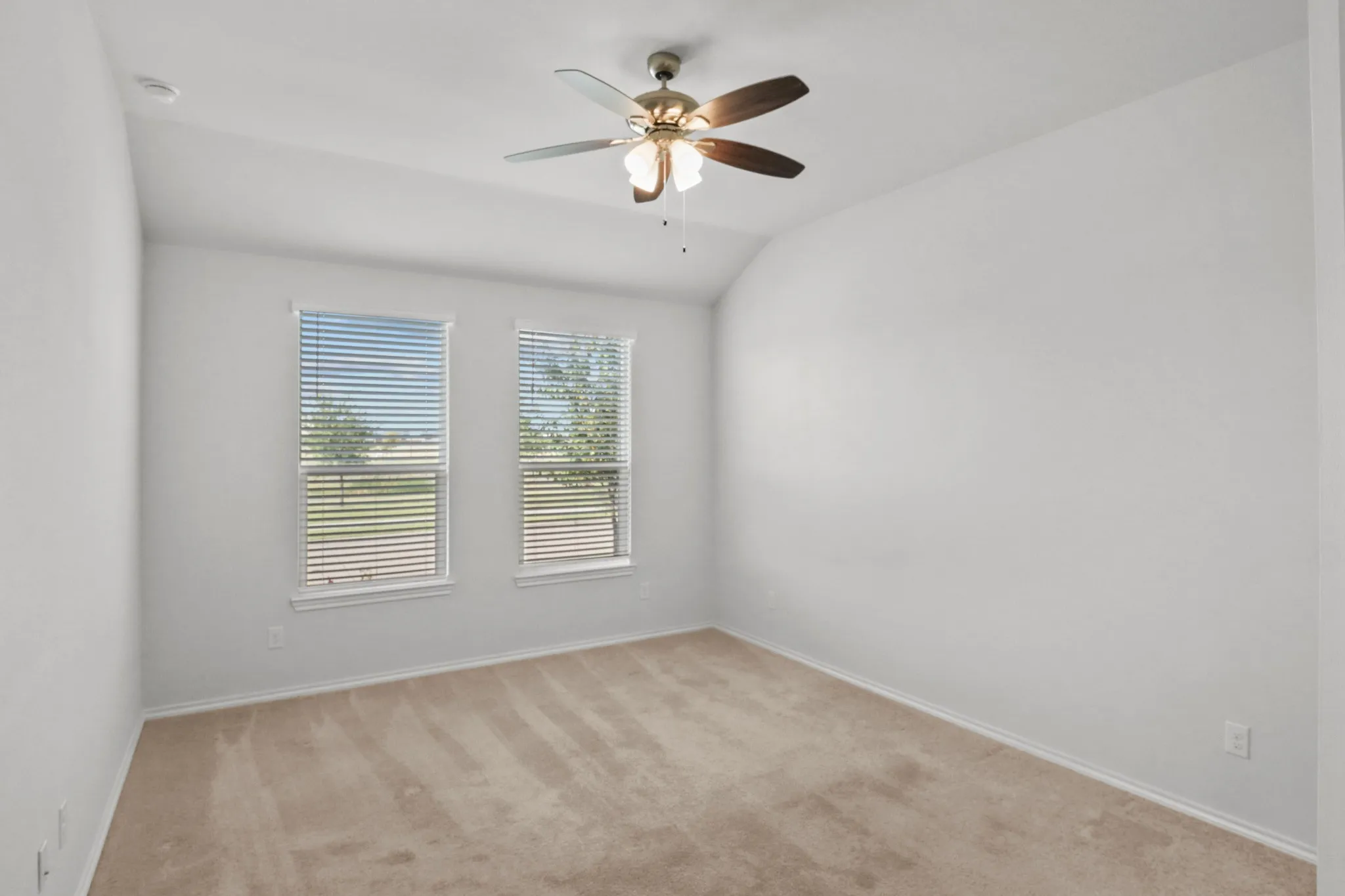 Single Family Residence For Sale in Kaufman County , 2994 Cedeno Drive, Forney, Texas 75126, 3 Bedroom, 2 Bathroom, 2 Garage spaces, 1,461 Sqft, built in 2021, mls#21357938, Real Estate Agent in Forney, Homes For Sale in Kaufman county, Homes For Sale in Forney, Realtor in Forney Texas, Real Estate Brokerage Independent Realty Texas, Luminita Cordes Realtor