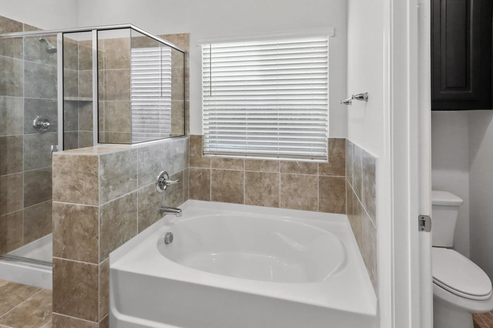 Single Family Residence For Sale in Kaufman County , 2994 Cedeno Drive, Forney, Texas 75126, 3 Bedroom, 2 Bathroom, 2 Garage spaces, 1,461 Sqft, built in 2021, mls#21357938, Real Estate Agent in Forney, Homes For Sale in Kaufman county, Homes For Sale in Forney, Realtor in Forney Texas, Real Estate Brokerage Independent Realty Texas, Luminita Cordes Realtor
