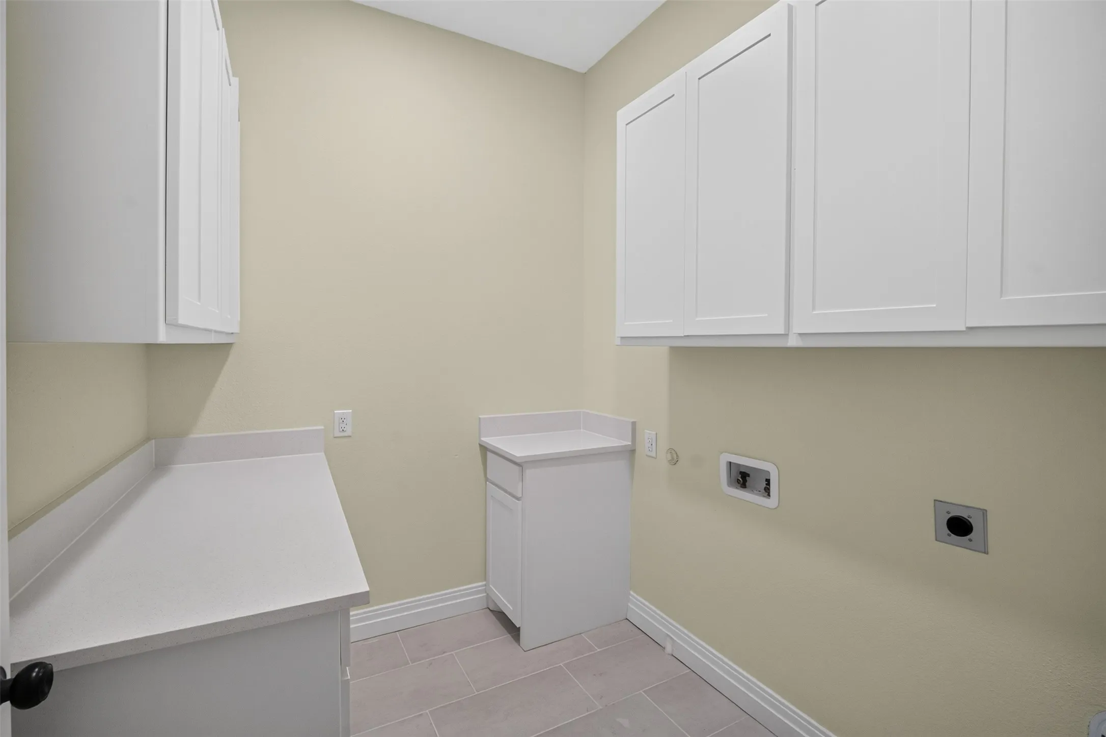 Single Family Residence For Sale in Johnson County , 314 N Anglin Street, Cleburne, Texas 76031, 4 Bedroom, 4 Bathroom, Garage spaces, 2,966 Sqft, built in 1920, mls#21357331, Real Estate Agent in Cleburne, Homes For Sale in Johnson county, Homes For Sale in Cleburne, Realtor in Cleburne Texas, Real Estate Brokerage Independent Realty Texas, Luminita Cordes Realtor