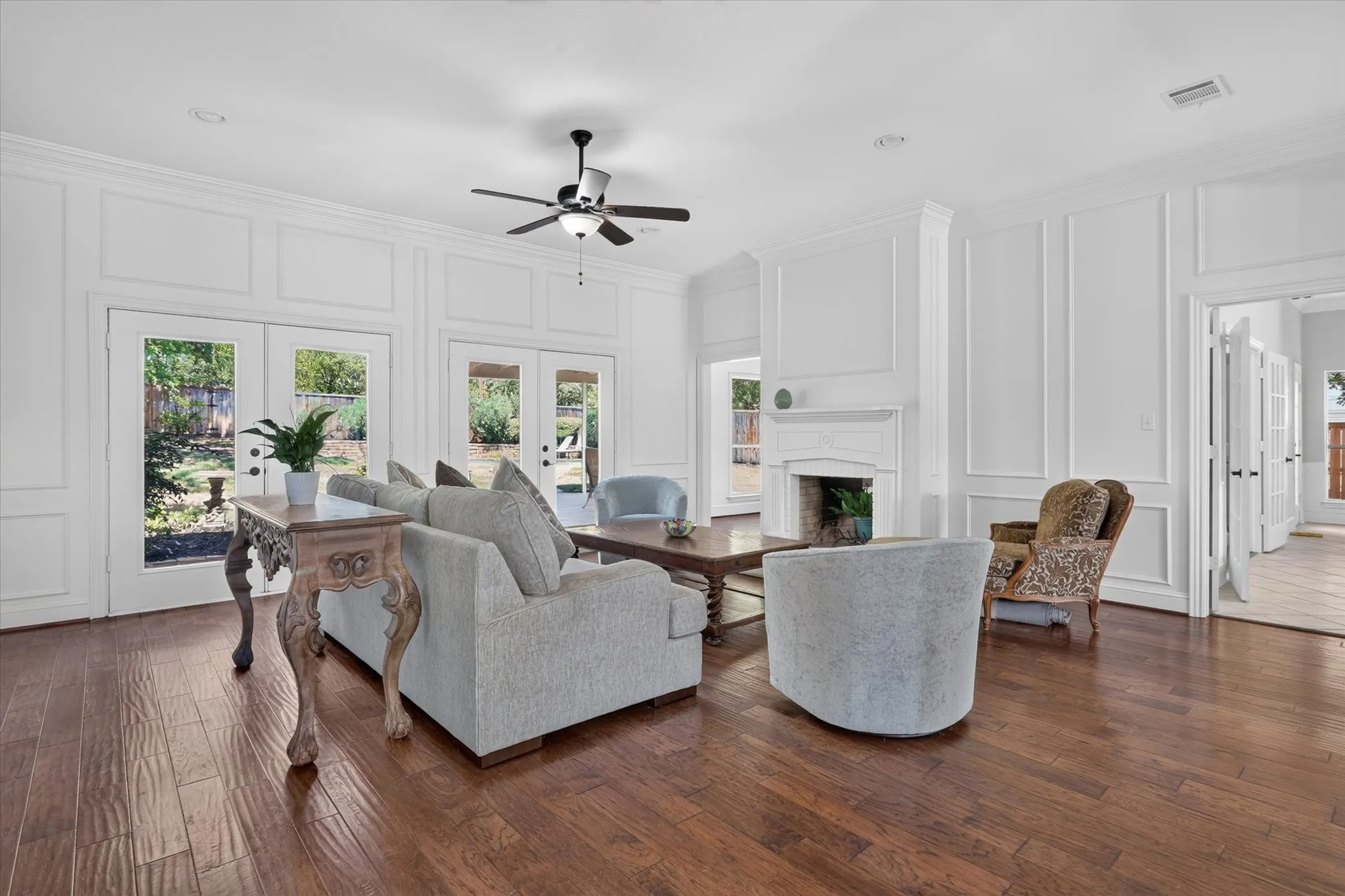 Single Family Residence For Sale in Denton County , 225 Shady Hill Lane, Double Oak, Texas 75077, 3 Bedroom, 3 Bathroom, 2 Garage spaces, 3,256 Sqft, built in 1987, Price $798,000, mls#21359202, Real Estate Agent in Double Oak, Homes For Sale in Denton county, Homes For Sale in Double Oak, Realtor in Double Oak Texas, Real Estate Brokerage Independent Realty Texas, Luminita Cordes Realtor