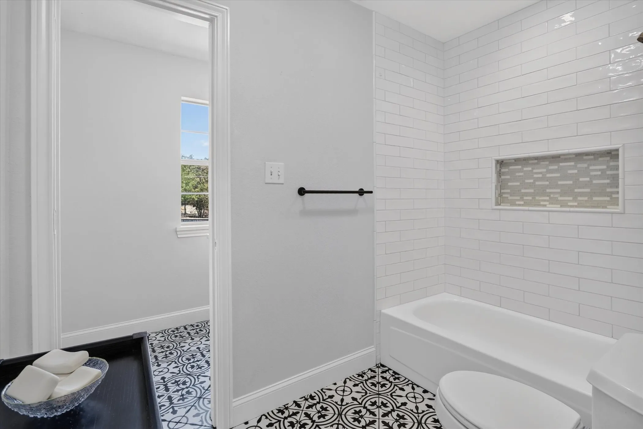 Single Family Residence For Sale in Denton County , 225 Shady Hill Lane, Double Oak, Texas 75077, 3 Bedroom, 3 Bathroom, 2 Garage spaces, 3,256 Sqft, built in 1987, Price $798,000, mls#21359202, Real Estate Agent in Double Oak, Homes For Sale in Denton county, Homes For Sale in Double Oak, Realtor in Double Oak Texas, Real Estate Brokerage Independent Realty Texas, Luminita Cordes Realtor