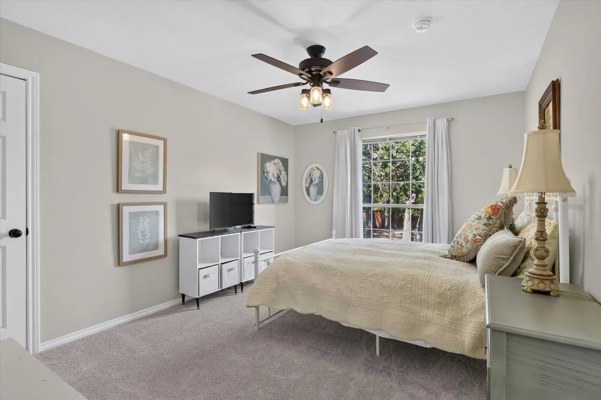 Single Family Residence For Sale in Denton County , 225 Shady Hill Lane, Double Oak, Texas 75077, 3 Bedroom, 3 Bathroom, 2 Garage spaces, 3,256 Sqft, built in 1987, Price $798,000, mls#21359202, Real Estate Agent in Double Oak, Homes For Sale in Denton county, Homes For Sale in Double Oak, Realtor in Double Oak Texas, Real Estate Brokerage Independent Realty Texas, Luminita Cordes Realtor