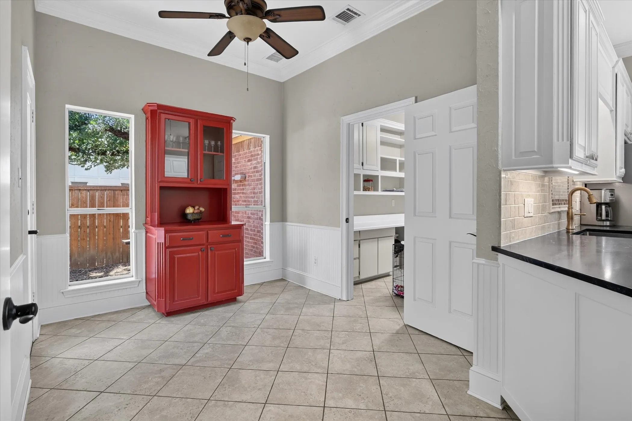 Single Family Residence For Sale in Denton County , 225 Shady Hill Lane, Double Oak, Texas 75077, 3 Bedroom, 3 Bathroom, 2 Garage spaces, 3,256 Sqft, built in 1987, Price $798,000, mls#21359202, Real Estate Agent in Double Oak, Homes For Sale in Denton county, Homes For Sale in Double Oak, Realtor in Double Oak Texas, Real Estate Brokerage Independent Realty Texas, Luminita Cordes Realtor