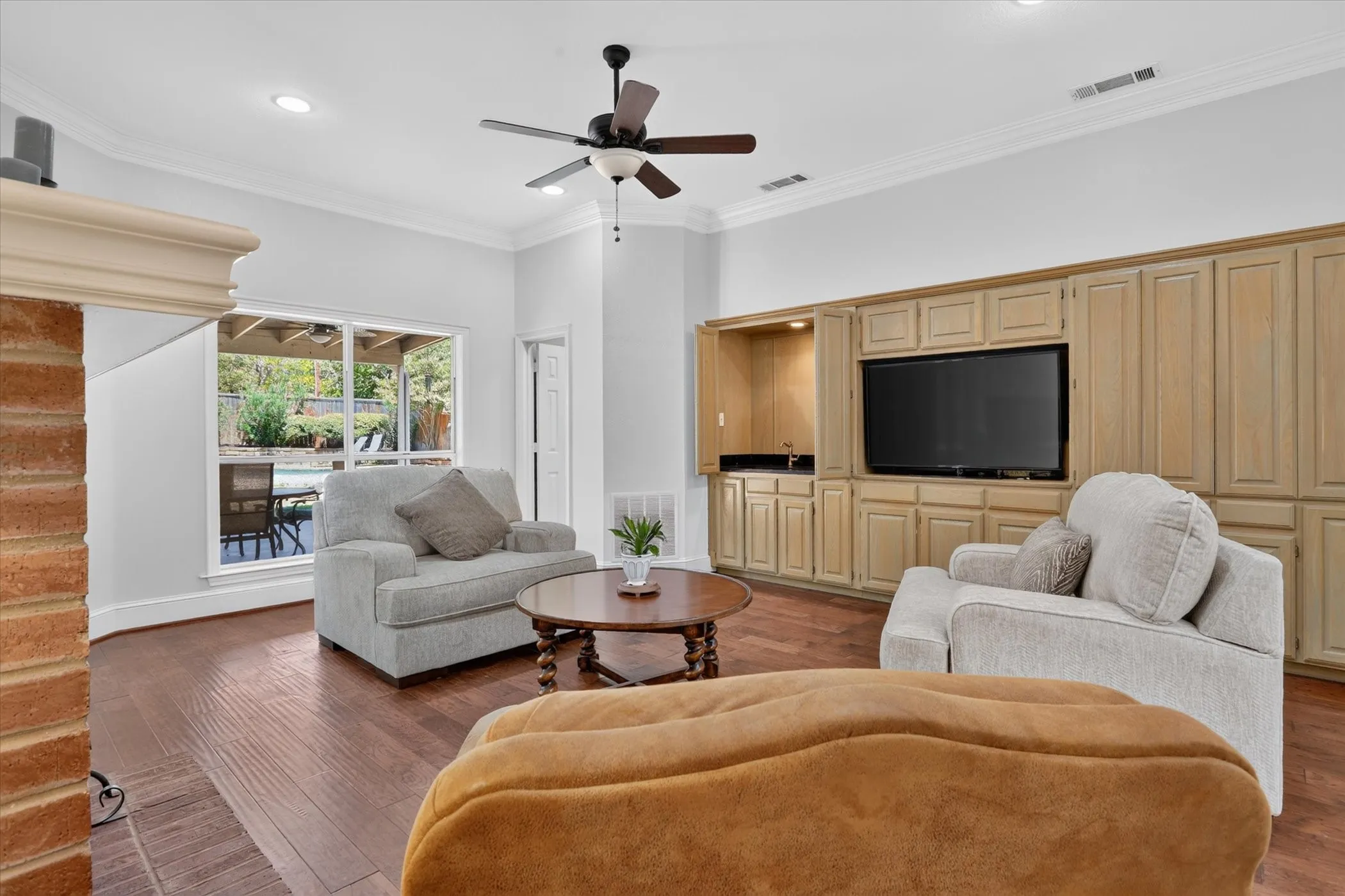 Single Family Residence For Sale in Denton County , 225 Shady Hill Lane, Double Oak, Texas 75077, 3 Bedroom, 3 Bathroom, 2 Garage spaces, 3,256 Sqft, built in 1987, Price $798,000, mls#21359202, Real Estate Agent in Double Oak, Homes For Sale in Denton county, Homes For Sale in Double Oak, Realtor in Double Oak Texas, Real Estate Brokerage Independent Realty Texas, Luminita Cordes Realtor