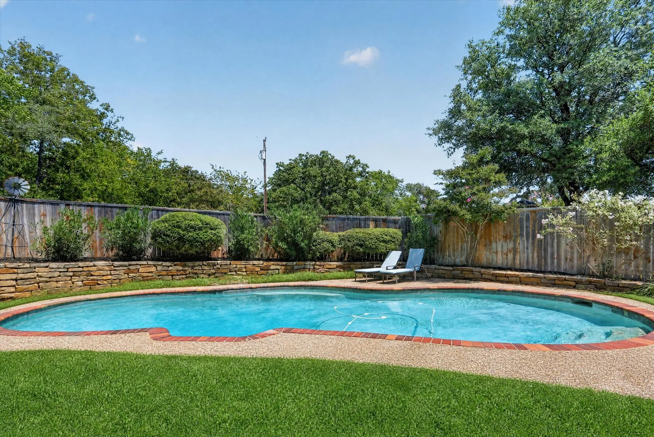 Single Family Residence For Sale in Denton County , 225 Shady Hill Lane, Double Oak, Texas 75077, 3 Bedroom, 3 Bathroom, 2 Garage spaces, 3,256 Sqft, built in 1987, Price $798,000, mls#21359202, Real Estate Agent in Double Oak, Homes For Sale in Denton county, Homes For Sale in Double Oak, Realtor in Double Oak Texas, Real Estate Brokerage Independent Realty Texas, Luminita Cordes Realtor
