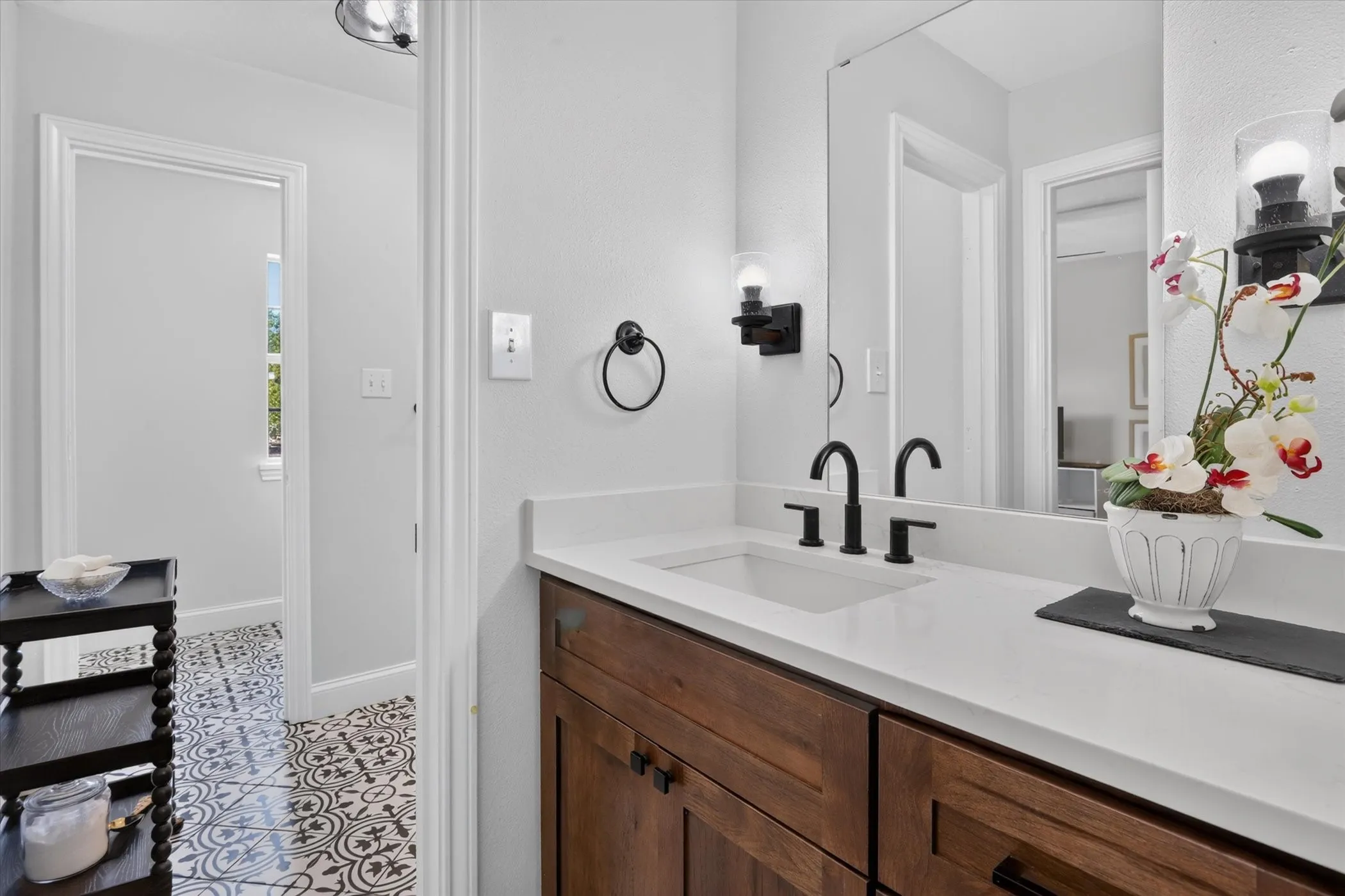Single Family Residence For Sale in Denton County , 225 Shady Hill Lane, Double Oak, Texas 75077, 3 Bedroom, 3 Bathroom, 2 Garage spaces, 3,256 Sqft, built in 1987, Price $798,000, mls#21359202, Real Estate Agent in Double Oak, Homes For Sale in Denton county, Homes For Sale in Double Oak, Realtor in Double Oak Texas, Real Estate Brokerage Independent Realty Texas, Luminita Cordes Realtor