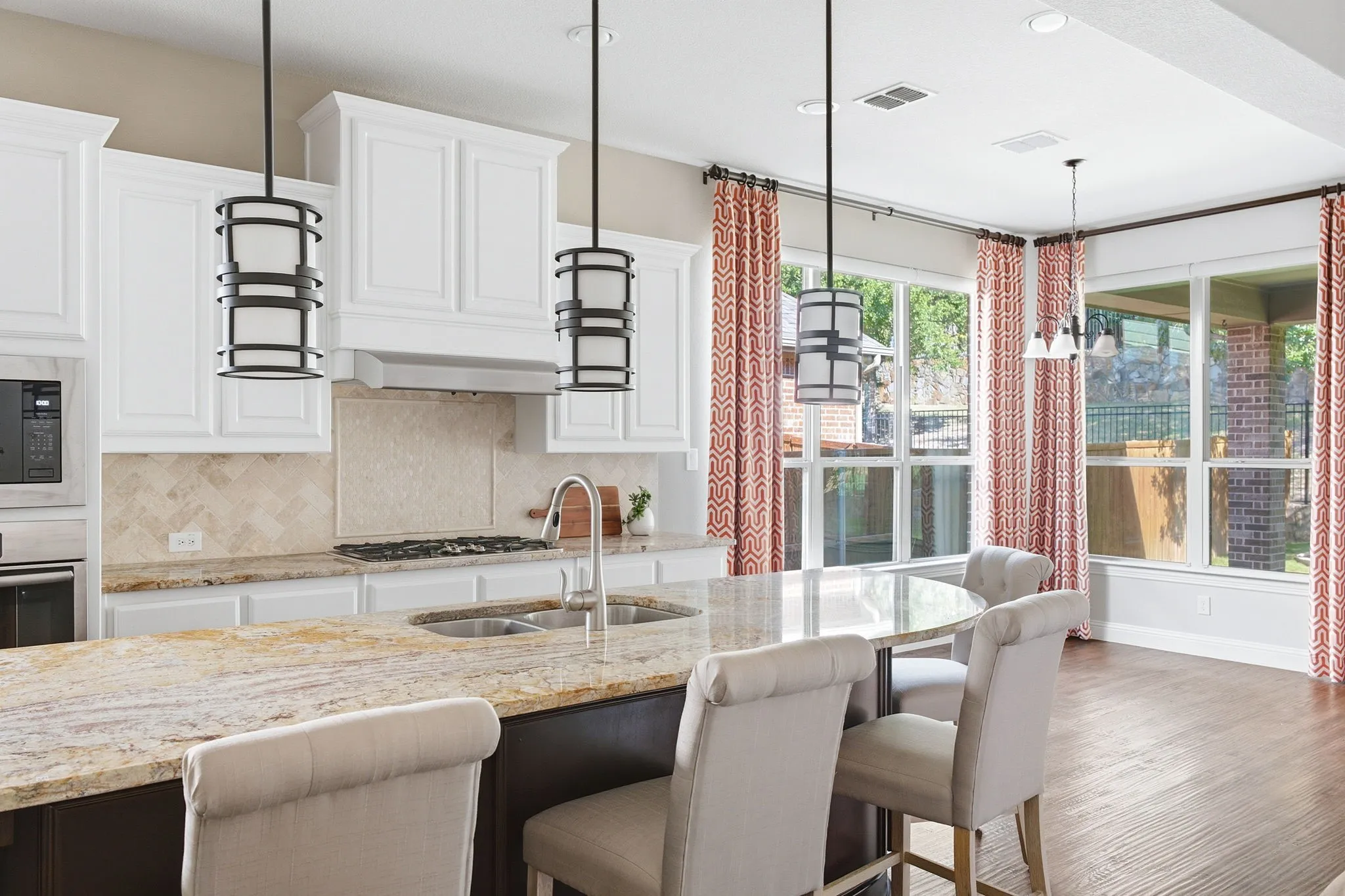 Single Family Residence For Sale in Collin County , 2724 Piersall Drive, Mc Kinney, Texas 75072, 4 Bedroom, 3 Bathroom, 2 Garage spaces, 3,184 Sqft, built in 2014, mls#21351331, Real Estate Agent in Mc Kinney, Homes For Sale in Collin county, Homes For Sale in Mc Kinney, Realtor in Mc Kinney Texas, Real Estate Brokerage Independent Realty Texas, Luminita Cordes Realtor