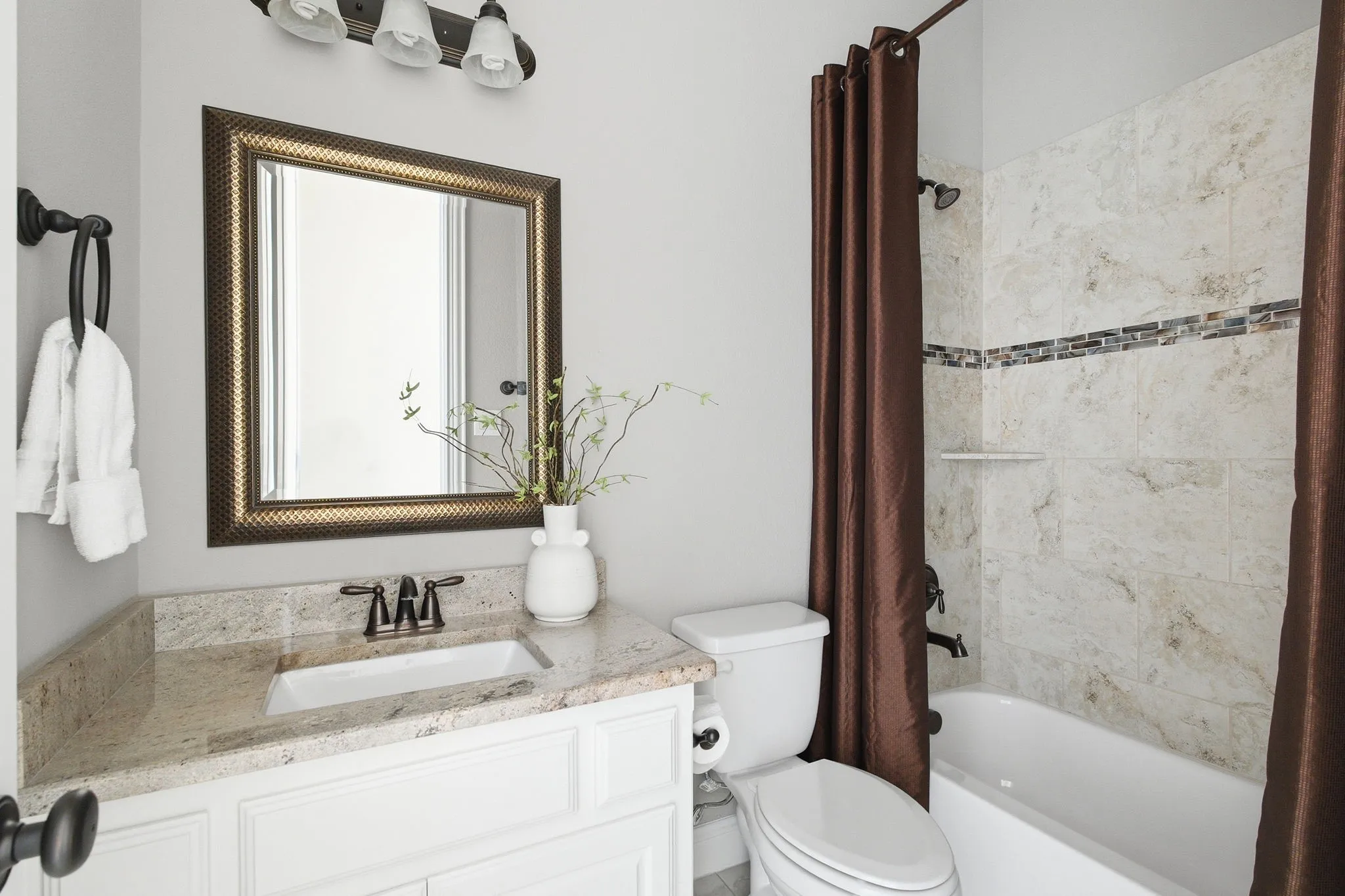Single Family Residence For Sale in Collin County , 2724 Piersall Drive, Mc Kinney, Texas 75072, 4 Bedroom, 3 Bathroom, 2 Garage spaces, 3,184 Sqft, built in 2014, mls#21351331, Real Estate Agent in Mc Kinney, Homes For Sale in Collin county, Homes For Sale in Mc Kinney, Realtor in Mc Kinney Texas, Real Estate Brokerage Independent Realty Texas, Luminita Cordes Realtor