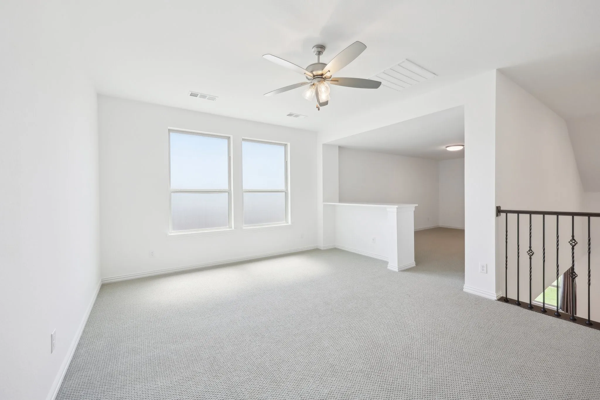 Single Family Residence For Sale in Denton County , 4101 Hawthorn Drive, Aubrey, Texas 76227, 5 Bedroom, 4 Bathroom, 3 Garage spaces, 3,877 Sqft, built in 2021, mls#21357451, Real Estate Agent in Aubrey, Homes For Sale in Denton county, Homes For Sale in Aubrey, Realtor in Aubrey Texas, Real Estate Brokerage Independent Realty Texas, Luminita Cordes Realtor