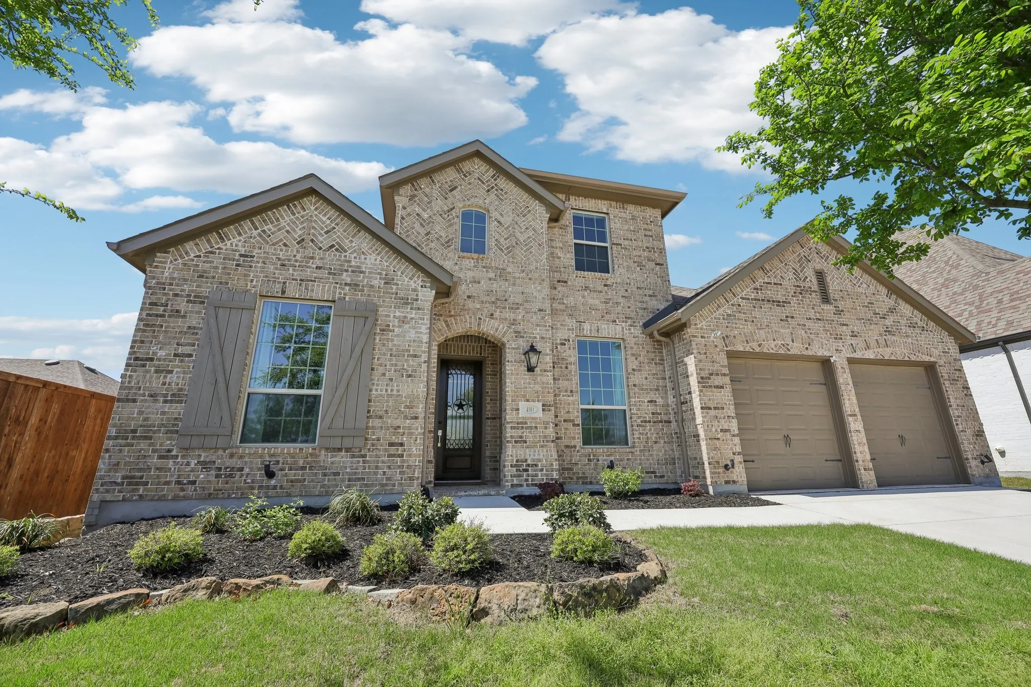 Single Family Residence For Sale in Denton County , 4101 Hawthorn Drive, Aubrey, Texas 76227, 5 Bedroom, 4 Bathroom, 3 Garage spaces, 3,877 Sqft, built in 2021, mls#21357451, Real Estate Agent in Aubrey, Homes For Sale in Denton county, Homes For Sale in Aubrey, Realtor in Aubrey Texas, Real Estate Brokerage Independent Realty Texas, Luminita Cordes Realtor