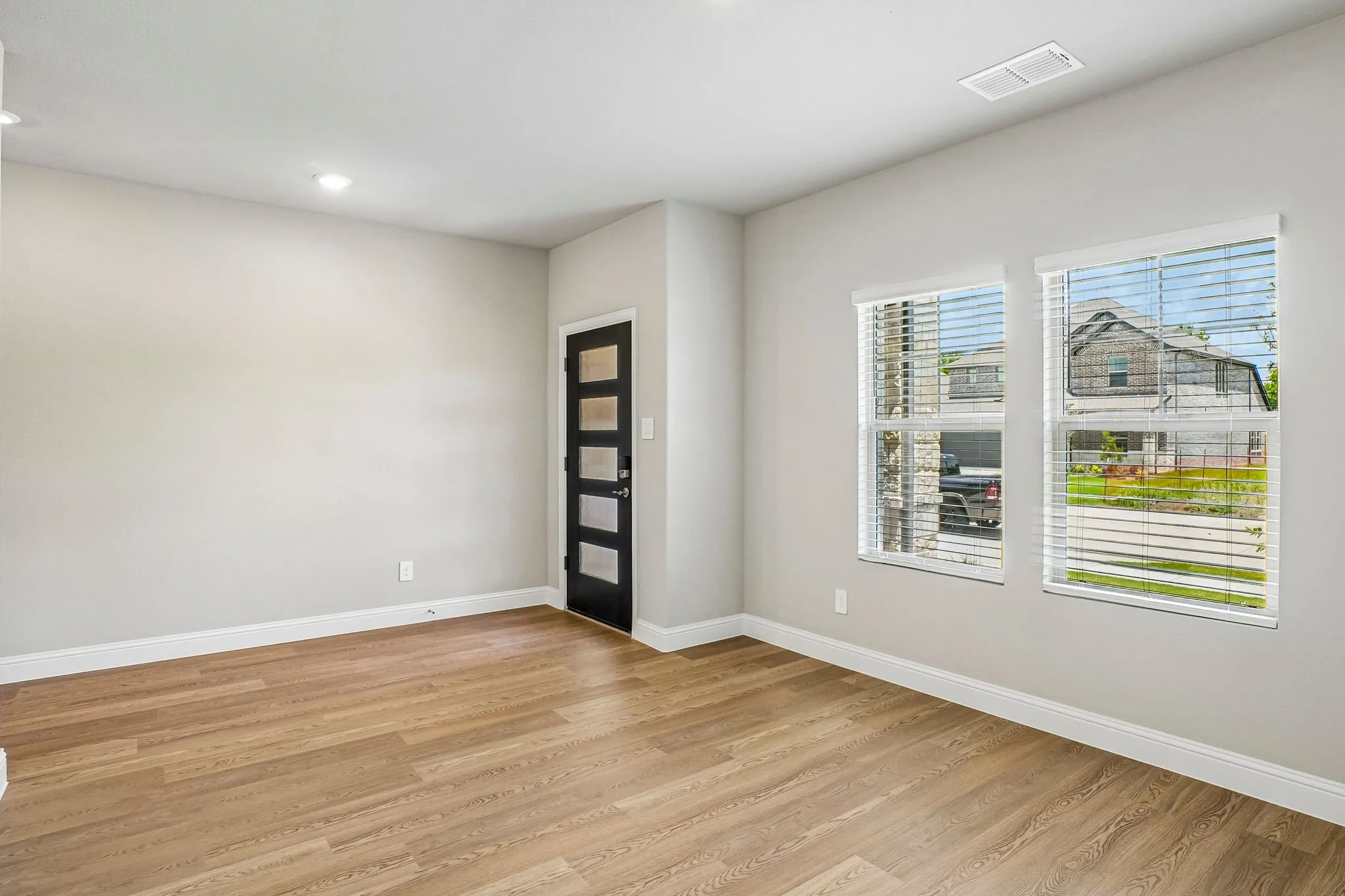 Photo is not of the actual home, but is an inspirational photo of builder’s model home and may depict options, furnishings, and/or decorator features that are not included.
