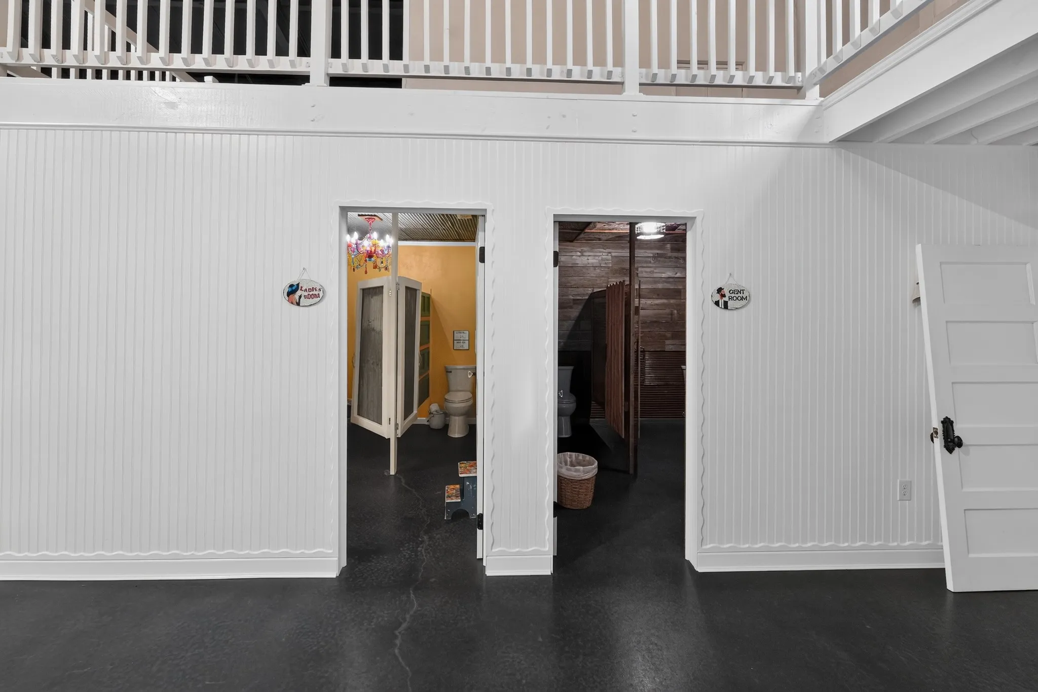 Farm For Sale in Van Zandt County , 735 County Road 3211, Wills Point, Texas 75169, 1 Bedroom, 5 Bathroom, Garage spaces, 3,200 Sqft, built in 2023, mls#21359816, Real Estate Agent in Wills Point, Homes For Sale in Van Zandt county, Homes For Sale in Wills Point, Realtor in Wills Point Texas, Real Estate Brokerage Independent Realty Texas, Luminita Cordes Realtor
