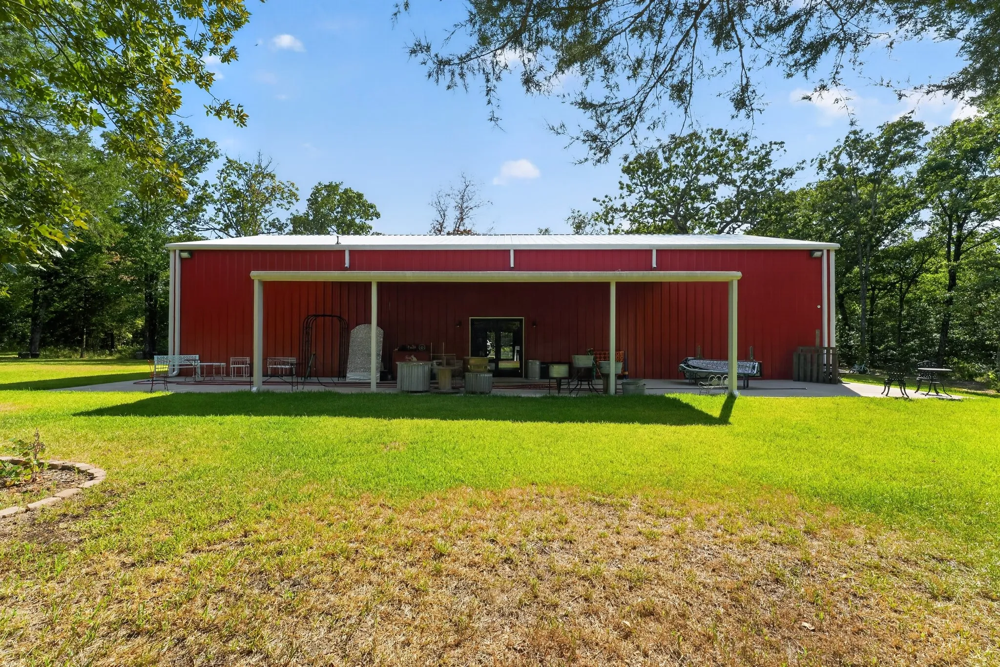 Farm For Sale in Van Zandt County , 735 County Road 3211, Wills Point, Texas 75169, 1 Bedroom, 5 Bathroom, Garage spaces, 3,200 Sqft, built in 2023, mls#21359816, Real Estate Agent in Wills Point, Homes For Sale in Van Zandt county, Homes For Sale in Wills Point, Realtor in Wills Point Texas, Real Estate Brokerage Independent Realty Texas, Luminita Cordes Realtor