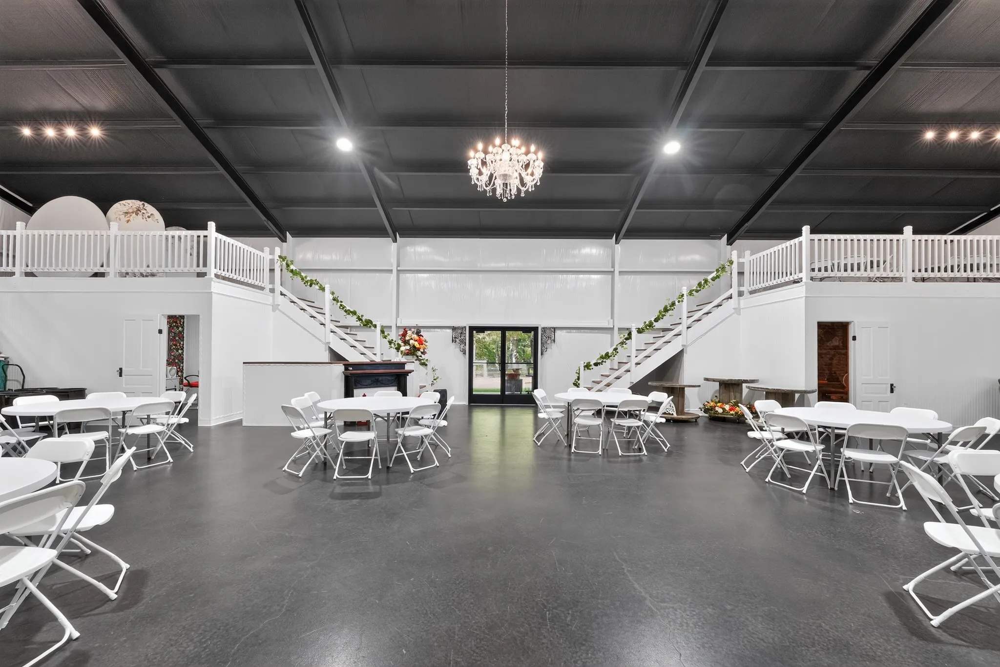 Farm For Sale in Van Zandt County , 735 County Road 3211, Wills Point, Texas 75169, 1 Bedroom, 5 Bathroom, Garage spaces, 3,200 Sqft, built in 2023, mls#21359816, Real Estate Agent in Wills Point, Homes For Sale in Van Zandt county, Homes For Sale in Wills Point, Realtor in Wills Point Texas, Real Estate Brokerage Independent Realty Texas, Luminita Cordes Realtor