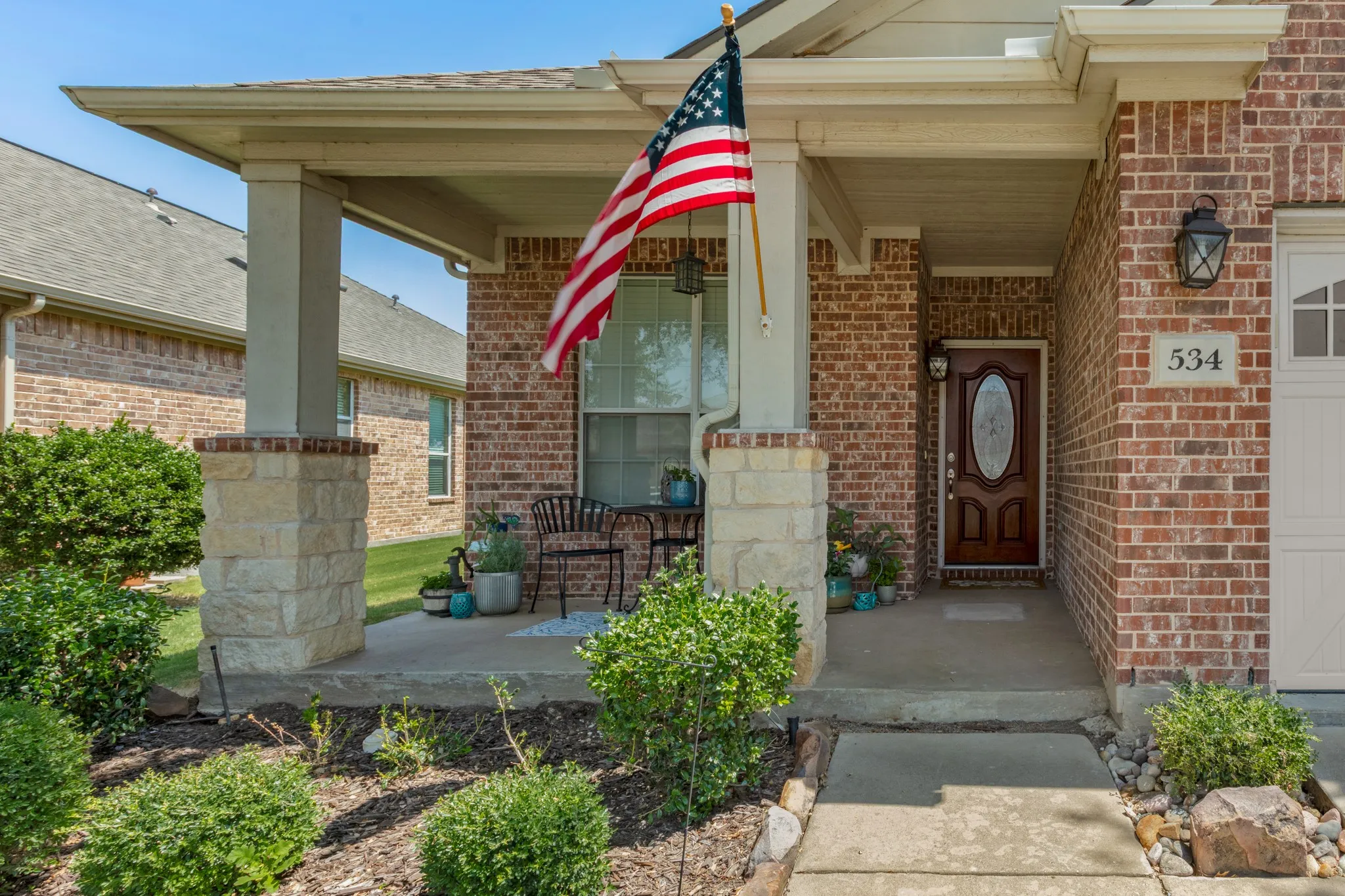 Single Family Residence For Sale in Denton County , 534 Rockledge Court, Frisco, Texas 75036, 3 Bedroom, 2 Bathroom, 2 Garage spaces, 1,676 Sqft, built in 2006, mls#21351708, Real Estate Agent in Frisco, Homes For Sale in Denton county, Homes For Sale in Frisco, Realtor in Frisco Texas, Real Estate Brokerage Independent Realty Texas, Luminita Cordes Realtor