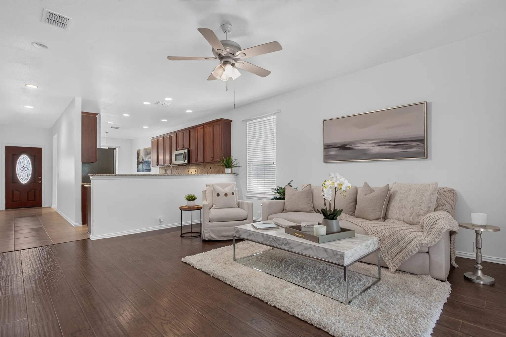 Single Family Residence For Sale in Denton County , 534 Rockledge Court, Frisco, Texas 75036, 3 Bedroom, 2 Bathroom, 2 Garage spaces, 1,676 Sqft, built in 2006, mls#21351708, Real Estate Agent in Frisco, Homes For Sale in Denton county, Homes For Sale in Frisco, Realtor in Frisco Texas, Real Estate Brokerage Independent Realty Texas, Luminita Cordes Realtor