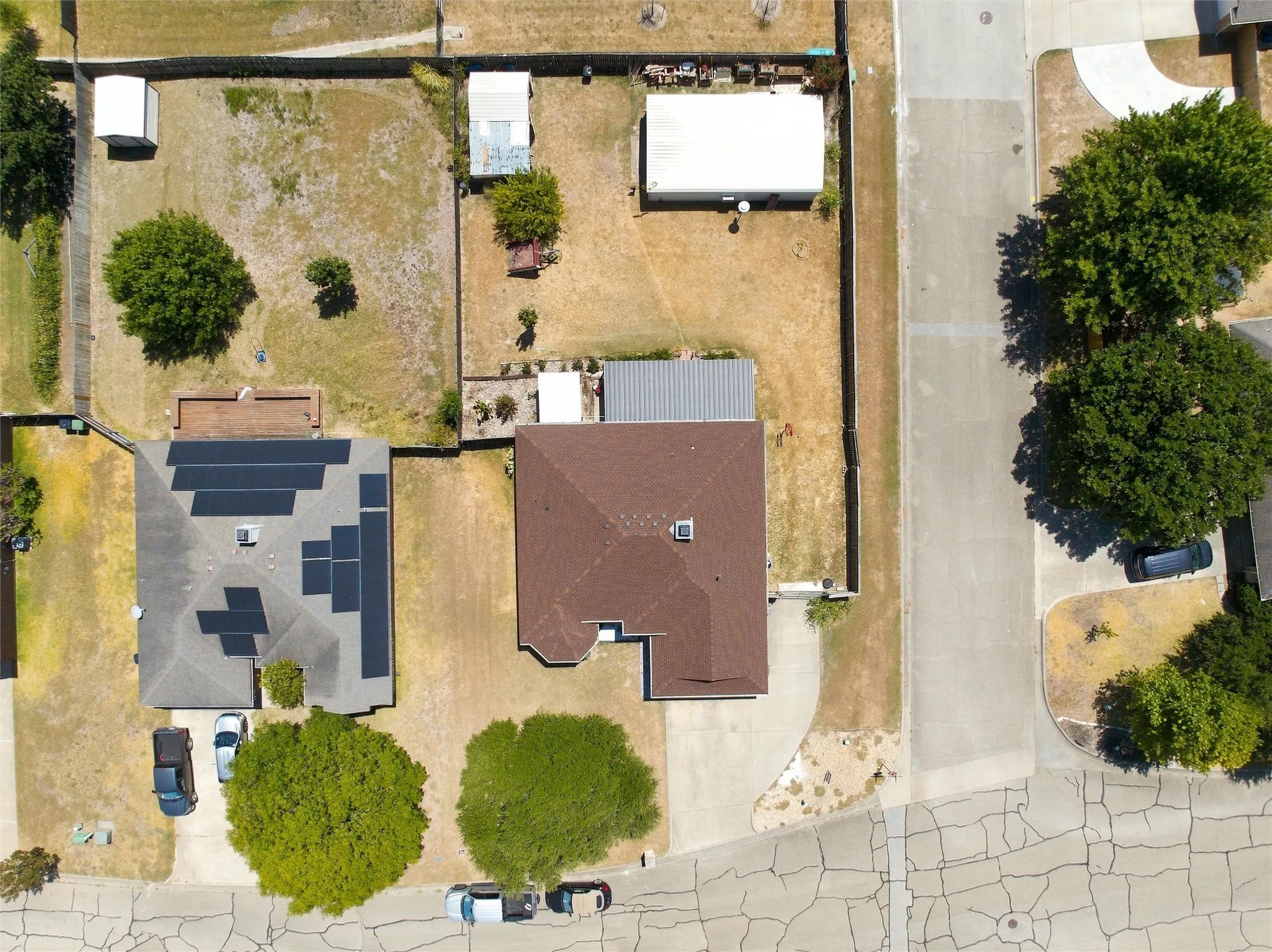 Single Family Residence For Sale in Mc Lennan County , 601 Sapphire Boulevard, Hewitt, Texas 76643, 3 Bedroom, 2 Bathroom, 2 Garage spaces, 1,533 Sqft, built in 2004, mls#21358775, Real Estate Agent in Hewitt, Homes For Sale in Mc Lennan county, Homes For Sale in Hewitt, Realtor in Hewitt Texas, Real Estate Brokerage Independent Realty Texas, Luminita Cordes Realtor