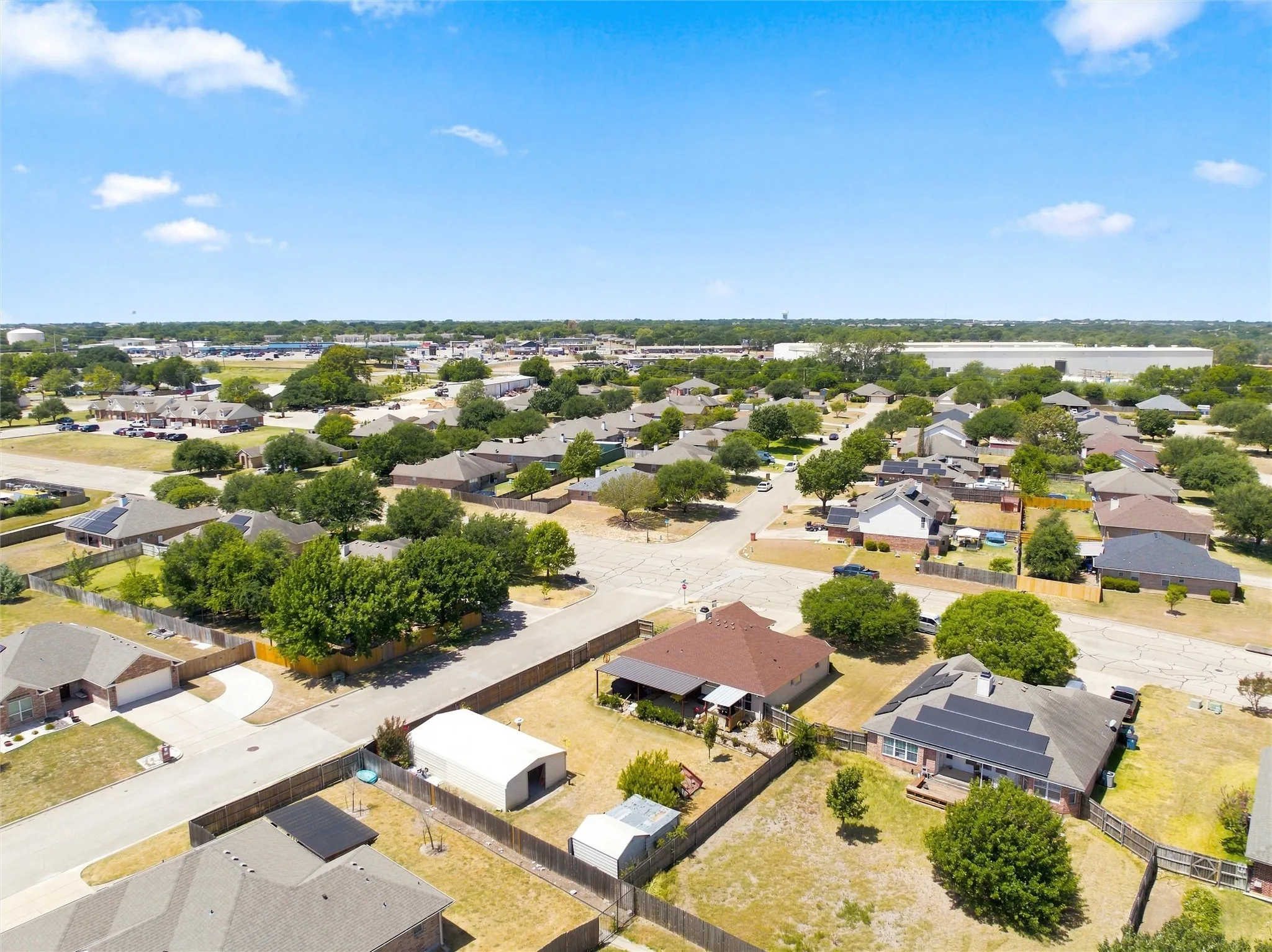 Single Family Residence For Sale in Mc Lennan County , 601 Sapphire Boulevard, Hewitt, Texas 76643, 3 Bedroom, 2 Bathroom, 2 Garage spaces, 1,533 Sqft, built in 2004, mls#21358775, Real Estate Agent in Hewitt, Homes For Sale in Mc Lennan county, Homes For Sale in Hewitt, Realtor in Hewitt Texas, Real Estate Brokerage Independent Realty Texas, Luminita Cordes Realtor