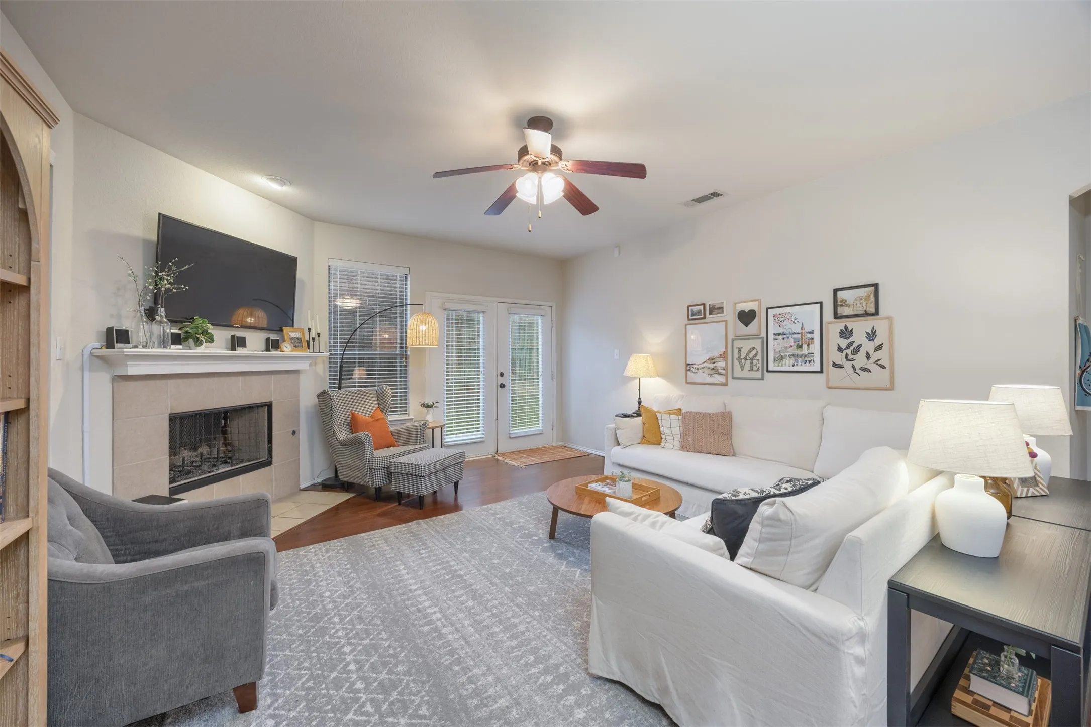 Single Family Residence For Sale in Collin County , 211 Fisherman Trail, Melissa, Texas 75454, 4 Bedroom, 3 Bathroom, 2 Garage spaces, 2,348 Sqft, built in 2006, mls#21358091, Real Estate Agent in Melissa, Homes For Sale in Collin county, Homes For Sale in Melissa, Realtor in Melissa Texas, Real Estate Brokerage Independent Realty Texas, Luminita Cordes Realtor