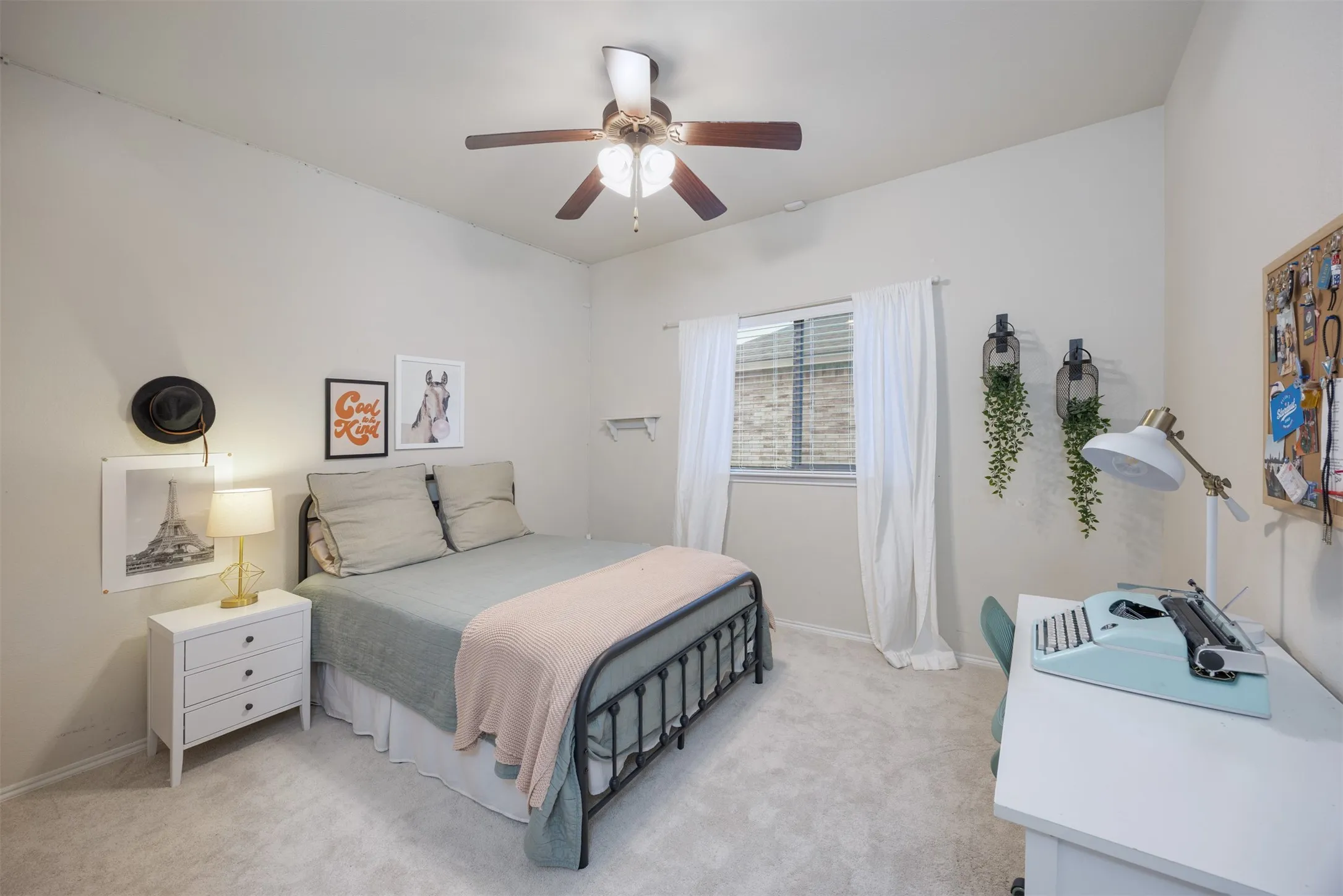Single Family Residence For Sale in Collin County , 211 Fisherman Trail, Melissa, Texas 75454, 4 Bedroom, 3 Bathroom, 2 Garage spaces, 2,348 Sqft, built in 2006, mls#21358091, Real Estate Agent in Melissa, Homes For Sale in Collin county, Homes For Sale in Melissa, Realtor in Melissa Texas, Real Estate Brokerage Independent Realty Texas, Luminita Cordes Realtor