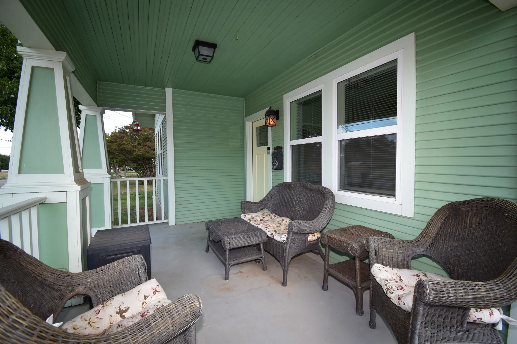 Single Family Residence For Sale in Mc Culloch County , 505 W 11th Street, Brady, Texas 76825, 3 Bedroom, 2 Bathroom, Garage spaces, 1,177 Sqft, built in 1940, Price $183,000, mls#21359824, Real Estate Agent in Brady, Homes For Sale in Mc Culloch county, Homes For Sale in Brady, Realtor in Brady Texas, Real Estate Brokerage Independent Realty Texas, Luminita Cordes Realtor
