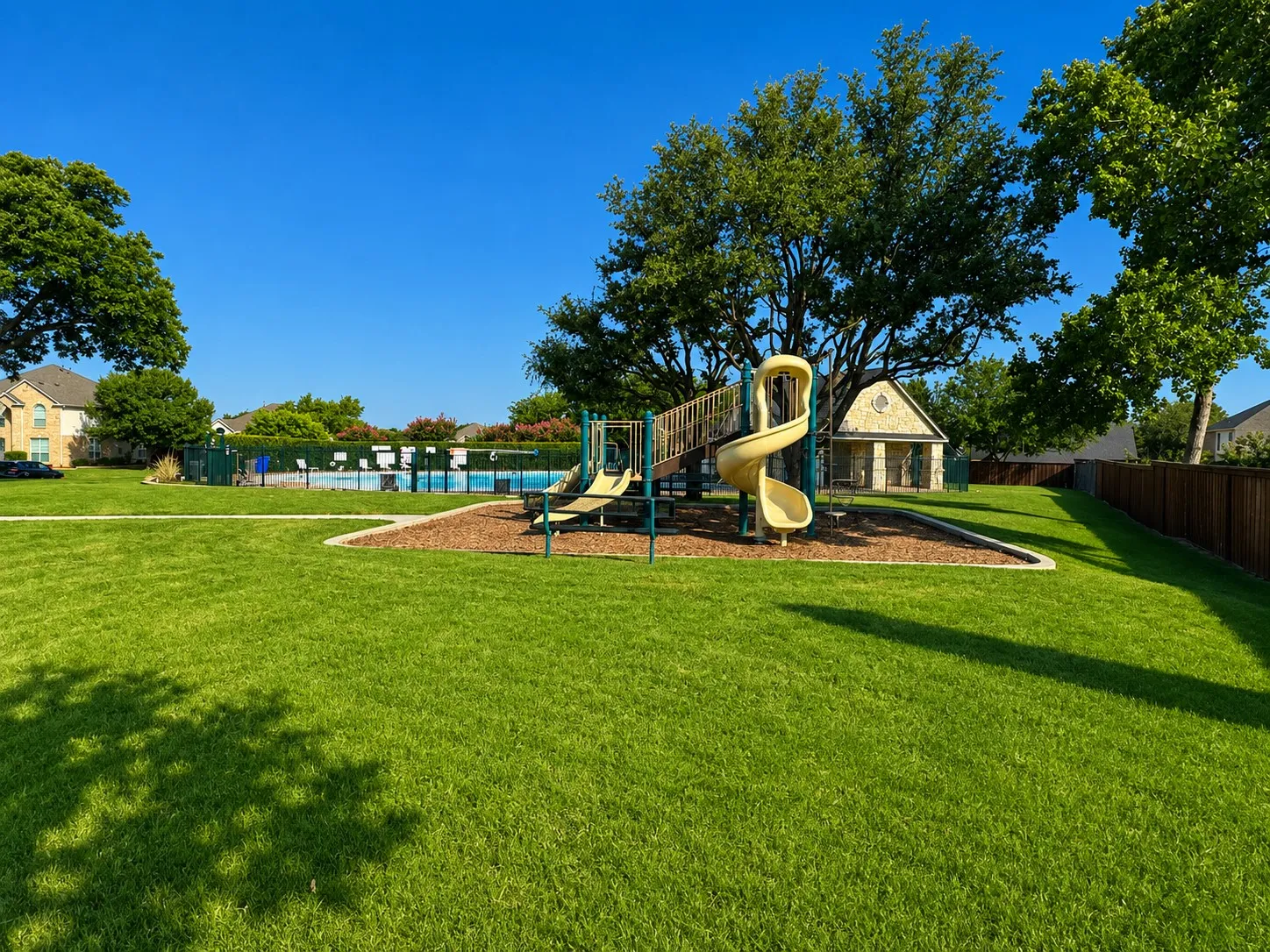 Single Family Residence For Sale in Denton County , 2617 Cowboy Trail, Little Elm, Texas 75068, 4 Bedroom, 3 Bathroom, 2 Garage spaces, 2,849 Sqft, built in 2001, mls#21359604, Real Estate Agent in Little Elm, Homes For Sale in Denton county, Homes For Sale in Little Elm, Realtor in Little Elm Texas, Real Estate Brokerage Independent Realty Texas, Luminita Cordes Realtor