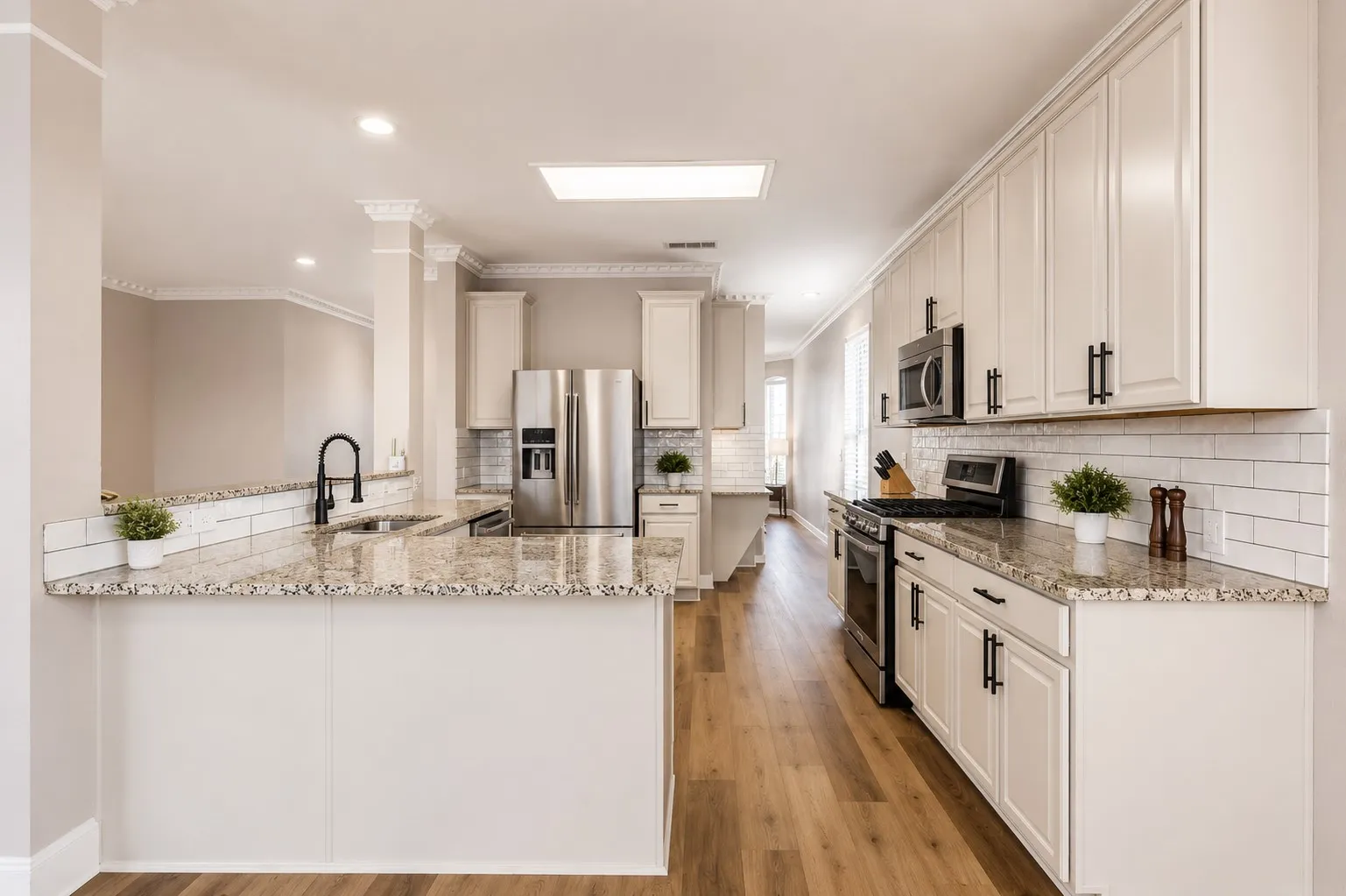 Single Family Residence For Sale in Denton County , 2617 Cowboy Trail, Little Elm, Texas 75068, 4 Bedroom, 3 Bathroom, 2 Garage spaces, 2,849 Sqft, built in 2001, mls#21359604, Real Estate Agent in Little Elm, Homes For Sale in Denton county, Homes For Sale in Little Elm, Realtor in Little Elm Texas, Real Estate Brokerage Independent Realty Texas, Luminita Cordes Realtor