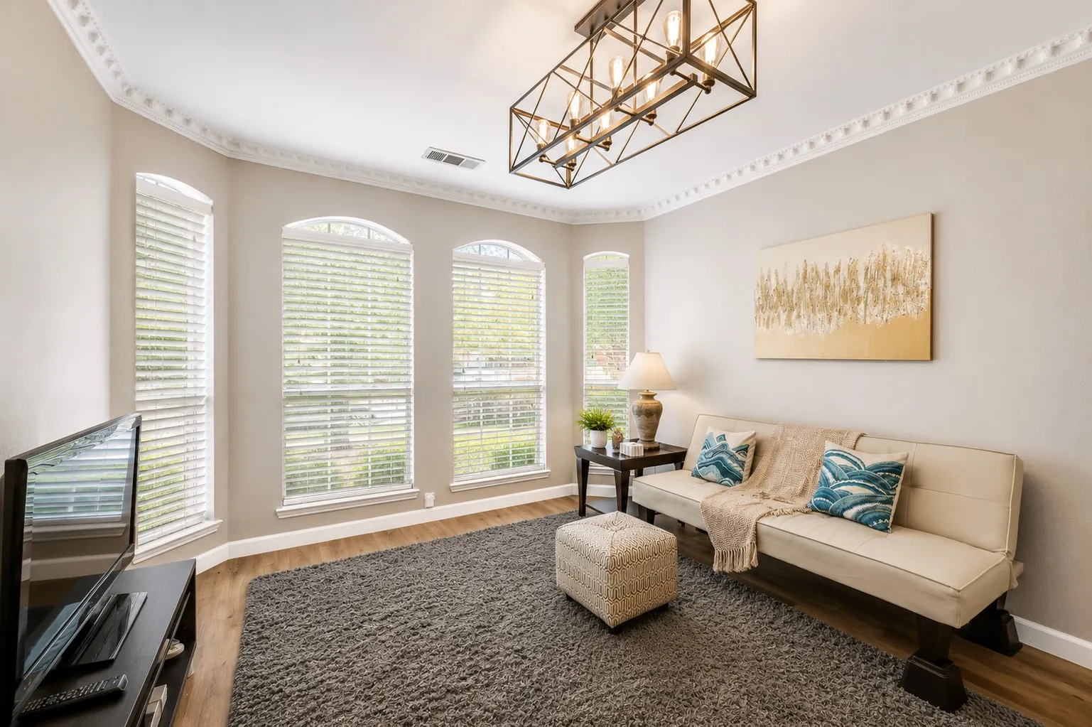 Single Family Residence For Sale in Denton County , 2617 Cowboy Trail, Little Elm, Texas 75068, 4 Bedroom, 3 Bathroom, 2 Garage spaces, 2,849 Sqft, built in 2001, mls#21359604, Real Estate Agent in Little Elm, Homes For Sale in Denton county, Homes For Sale in Little Elm, Realtor in Little Elm Texas, Real Estate Brokerage Independent Realty Texas, Luminita Cordes Realtor