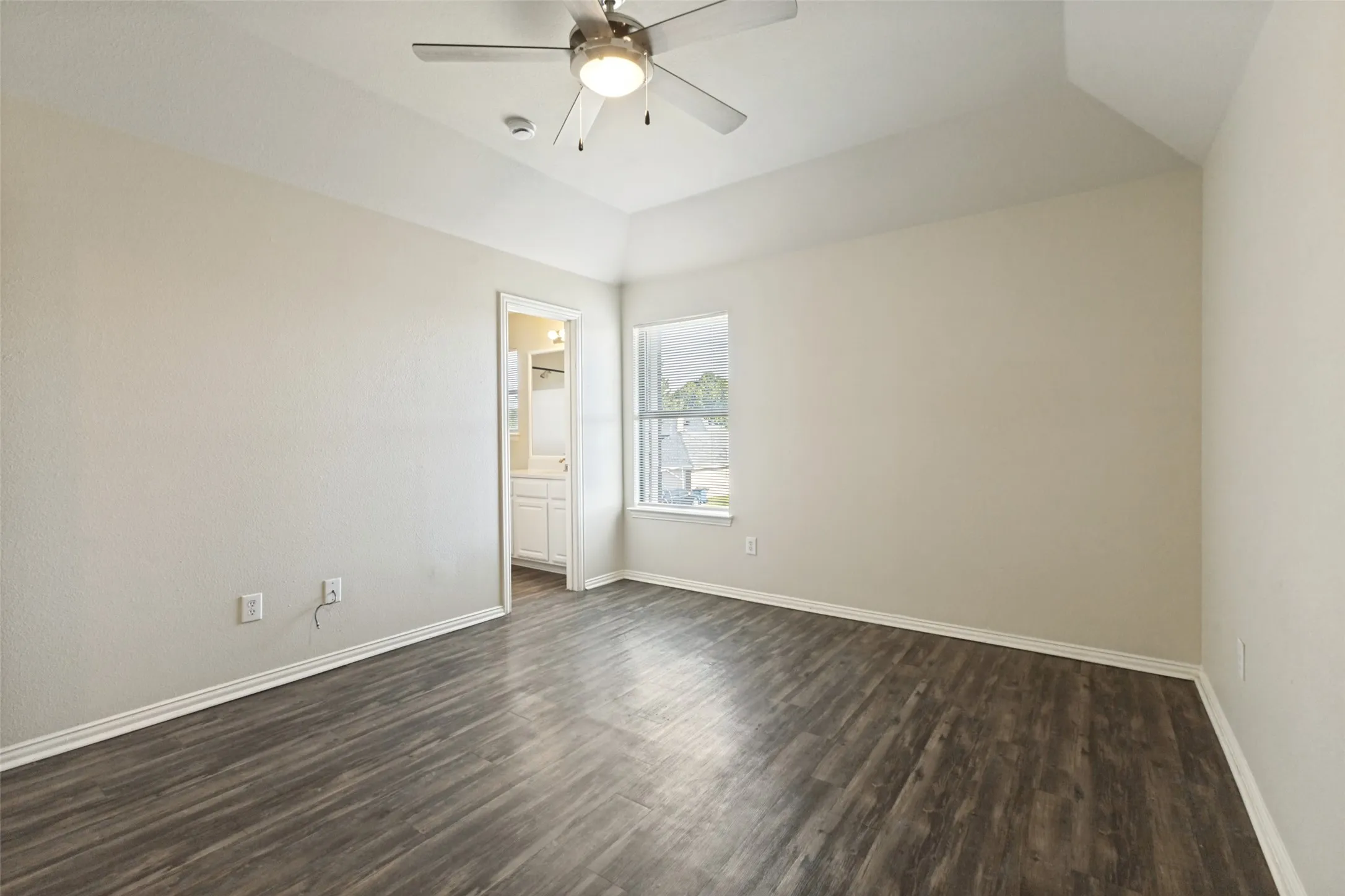 Duplex For Rent in Collin County , 224 Wyndham Meadows Way, Wylie, Texas 75098, 3 Bedroom, 3 Bathroom, 1 Garage spaces, 1,304 Sqft, built in 2003, mls#21359030, Real Estate Agent in Wylie, Homes For Rent in Collin county, Homes For Rent in Wylie, Realtor in Wylie Texas, Real Estate Brokerage Independent Realty Texas, Luminita Cordes Realtor