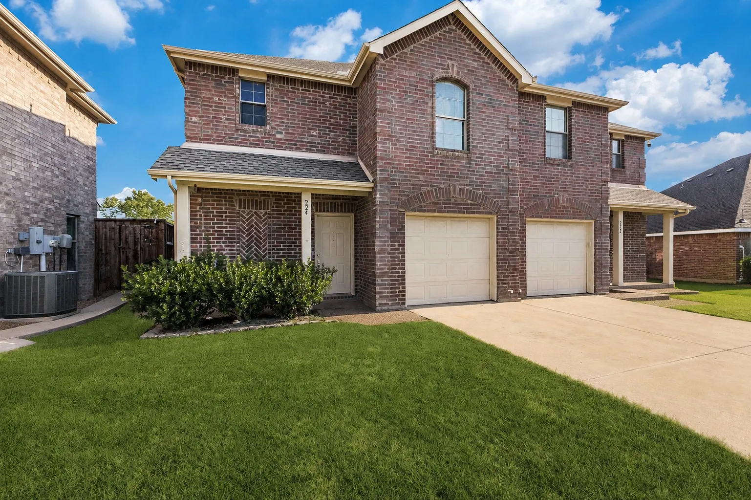 Duplex For Rent in Collin County , 224 Wyndham Meadows Way, Wylie, Texas 75098, 3 Bedroom, 3 Bathroom, 1 Garage spaces, 1,304 Sqft, built in 2003, mls#21359030, Real Estate Agent in Wylie, Homes For Rent in Collin county, Homes For Rent in Wylie, Realtor in Wylie Texas, Real Estate Brokerage Independent Realty Texas, Luminita Cordes Realtor