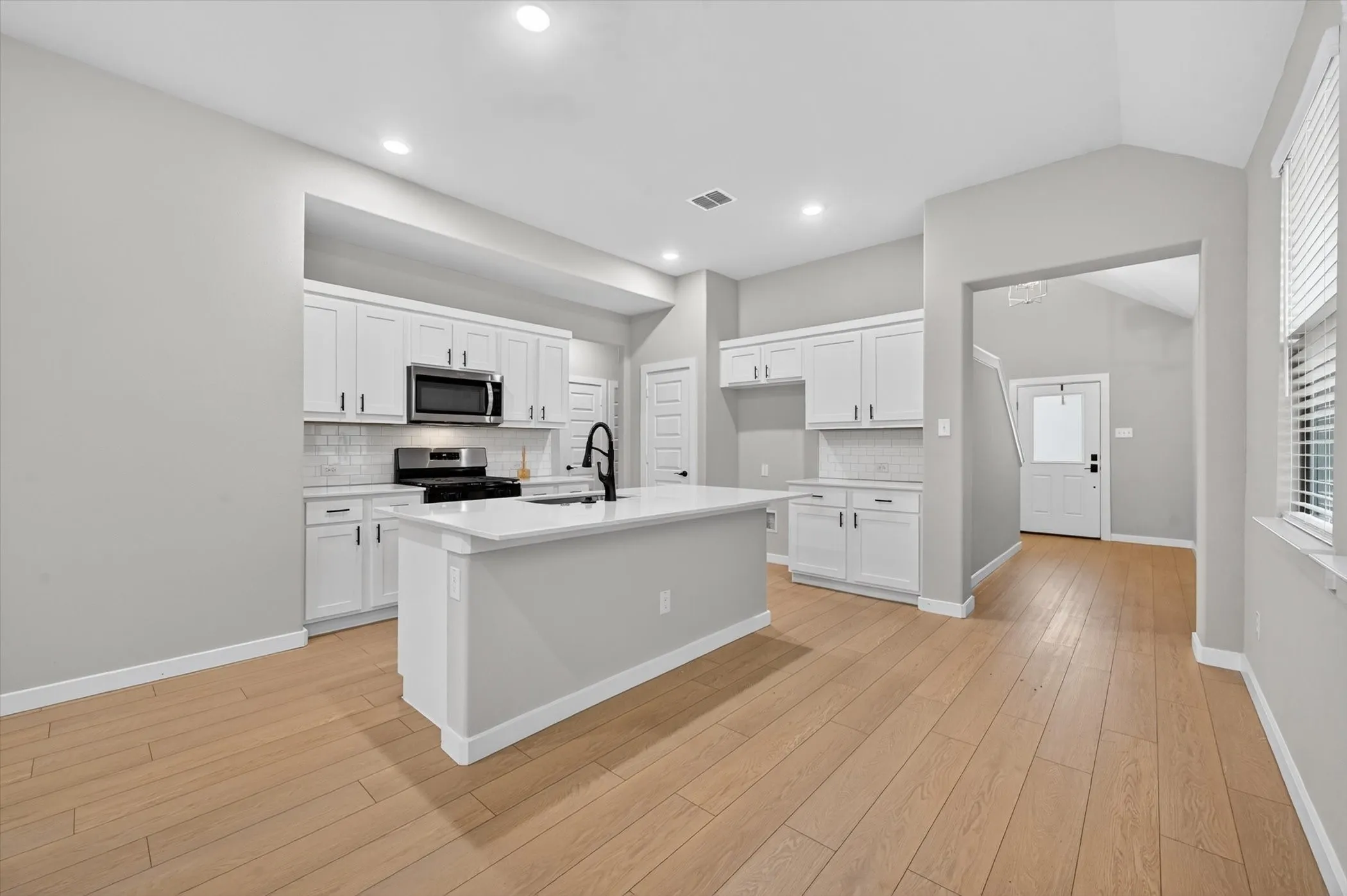 Single Family Residence For Rent in Collin County , 222 Goosewood Drive, Princeton, Texas 75071, 4 Bedroom, 3 Bathroom, 2 Garage spaces, 1,968 Sqft, built in 2023, mls#21247697, Real Estate Agent in Princeton, Homes For Rent in Collin county, Homes For Rent in Princeton, Realtor in Princeton Texas, Real Estate Brokerage Independent Realty Texas, Luminita Cordes Realtor