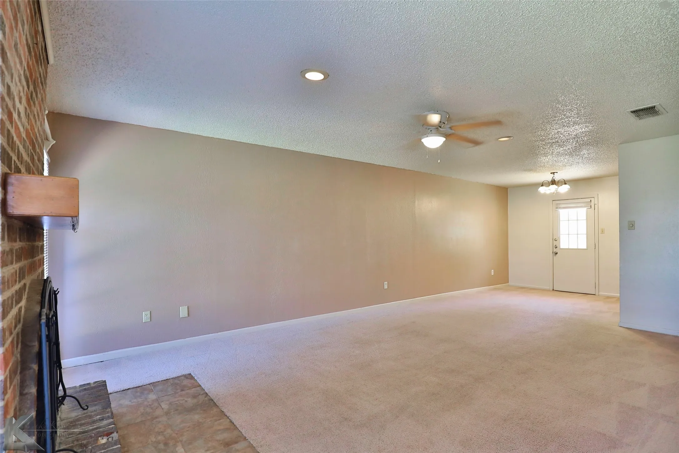 Duplex For Rent in Taylor County , 1117 Ruswood Drive, Abilene, Texas 79601, 3 Bedroom, 2 Bathroom, 2 Garage spaces, 1,323 Sqft, built in 1976, mls#21359835, Real Estate Agent in Abilene, Homes For Rent in Taylor county, Homes For Rent in Abilene, Realtor in Abilene Texas, Real Estate Brokerage Independent Realty Texas, Luminita Cordes Realtor