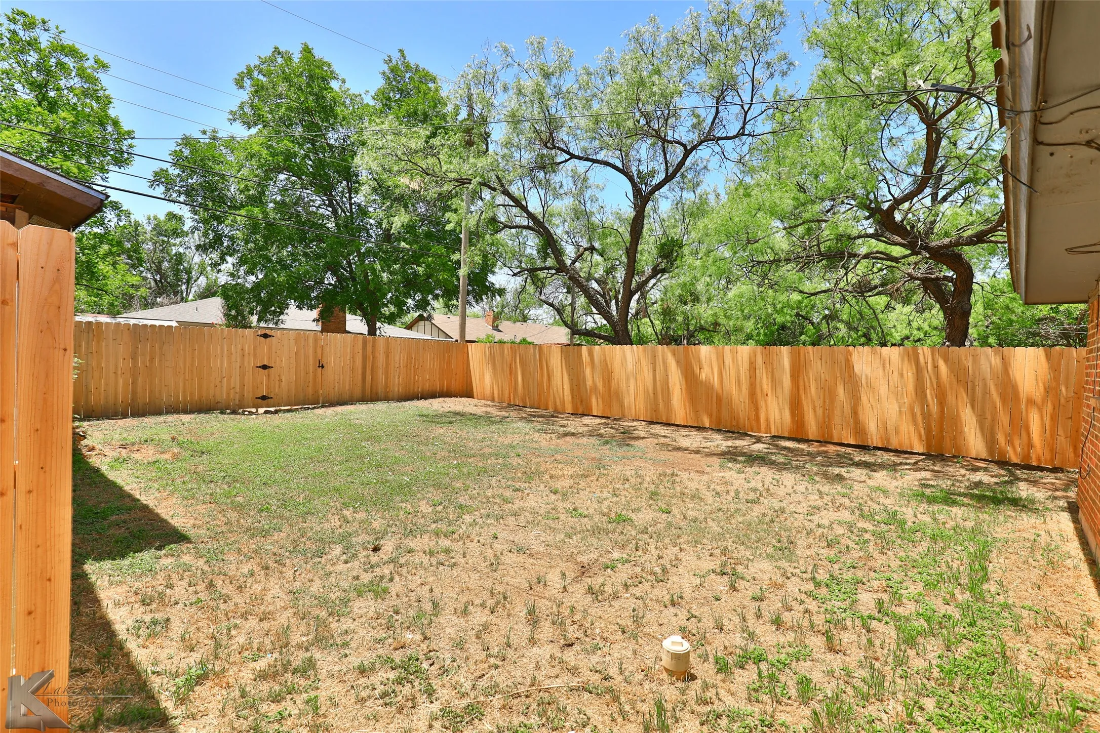 Duplex For Rent in Taylor County , 1117 Ruswood Drive, Abilene, Texas 79601, 3 Bedroom, 2 Bathroom, 2 Garage spaces, 1,323 Sqft, built in 1976, mls#21359835, Real Estate Agent in Abilene, Homes For Rent in Taylor county, Homes For Rent in Abilene, Realtor in Abilene Texas, Real Estate Brokerage Independent Realty Texas, Luminita Cordes Realtor