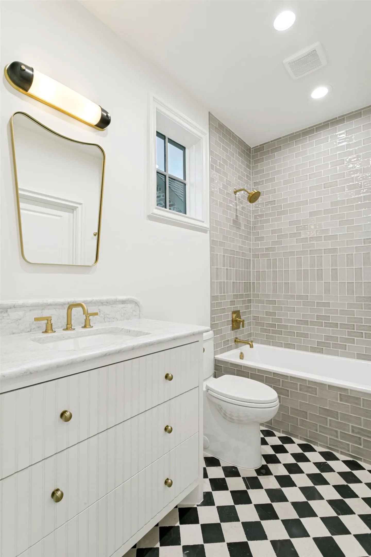 Single Family Residence For Sale in Parker County , 994 San Jacinto Drive, Aledo, Texas 76008, 4 Bedroom, 5 Bathroom, 3 Garage spaces, 4,496 Sqft, built in 2026, mls#21359347, Real Estate Agent in Aledo, Homes For Sale in Parker county, Homes For Sale in Aledo, Realtor in Aledo Texas, Real Estate Brokerage Independent Realty Texas, Luminita Cordes Realtor