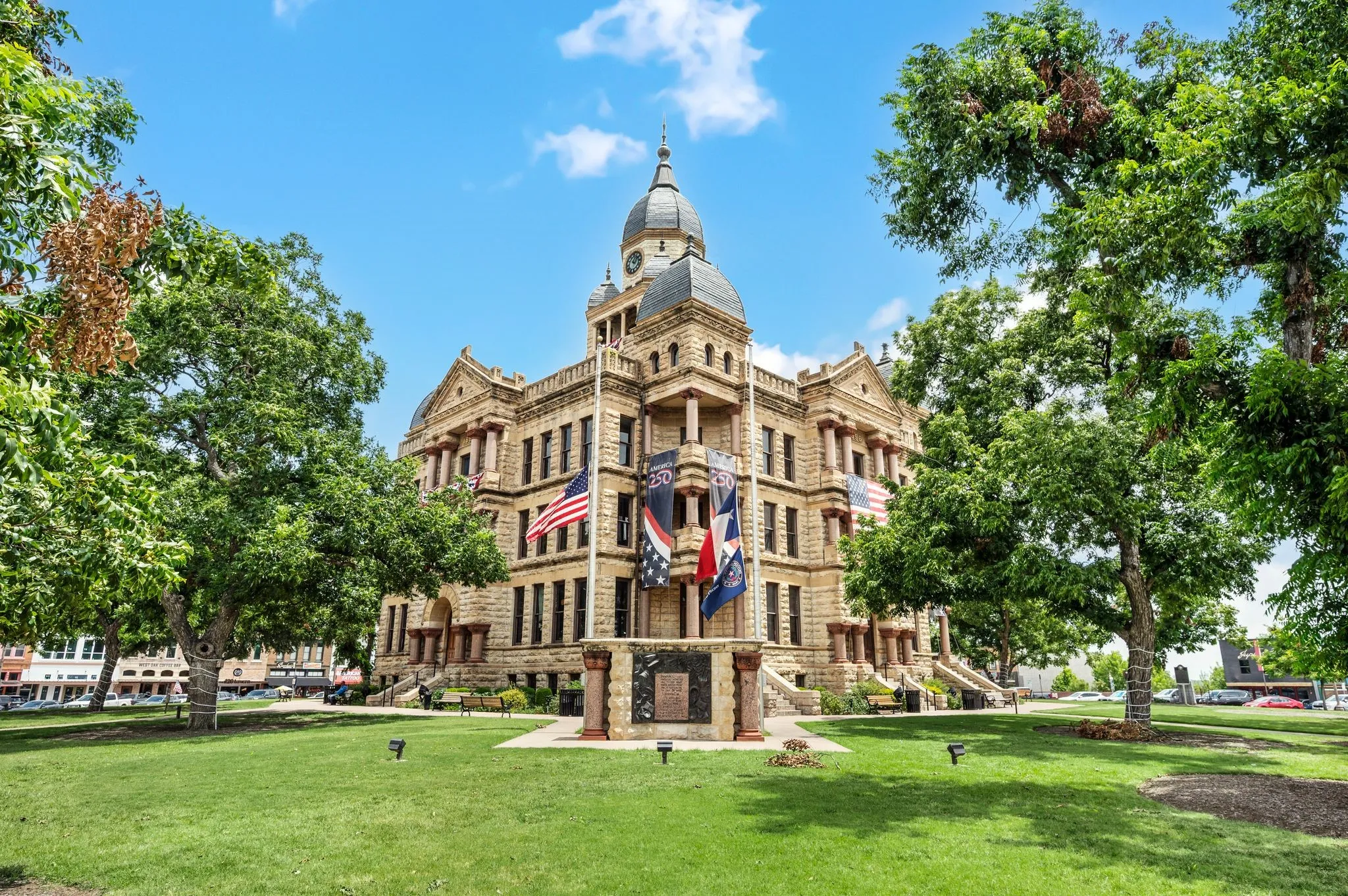 minutes from the Historic downtown Denton