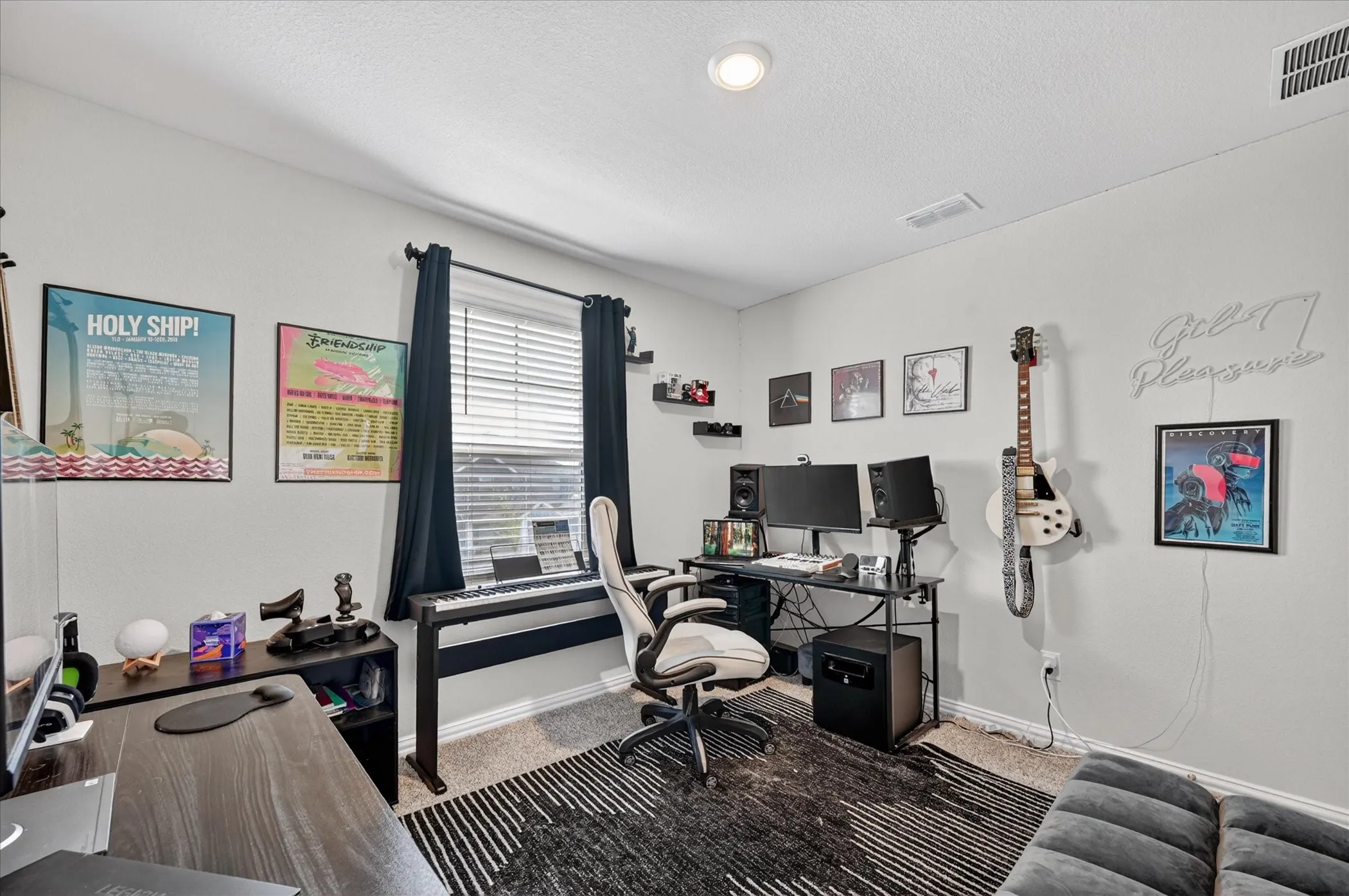 Single Family Residence For Rent in Collin County , 120 Monarch Way, Wylie, Texas 75098, 4 Bedroom, 3 Bathroom, 2 Garage spaces, 2,191 Sqft, built in 2023, mls#21359848, Real Estate Agent in Wylie, Homes For Rent in Collin county, Homes For Rent in Wylie, Realtor in Wylie Texas, Real Estate Brokerage Independent Realty Texas, Luminita Cordes Realtor