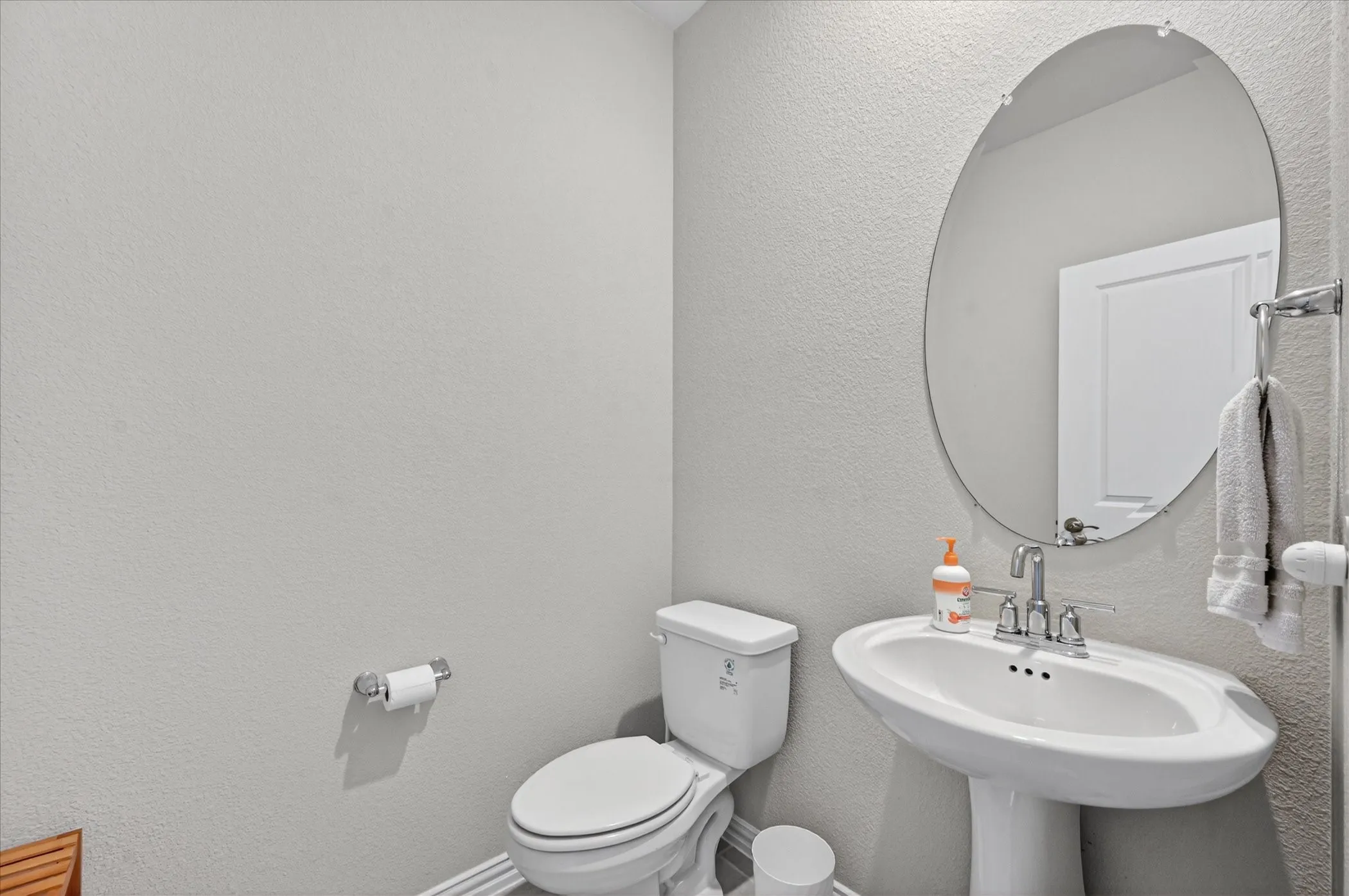 Single Family Residence For Rent in Collin County , 120 Monarch Way, Wylie, Texas 75098, 4 Bedroom, 3 Bathroom, 2 Garage spaces, 2,191 Sqft, built in 2023, mls#21359848, Real Estate Agent in Wylie, Homes For Rent in Collin county, Homes For Rent in Wylie, Realtor in Wylie Texas, Real Estate Brokerage Independent Realty Texas, Luminita Cordes Realtor