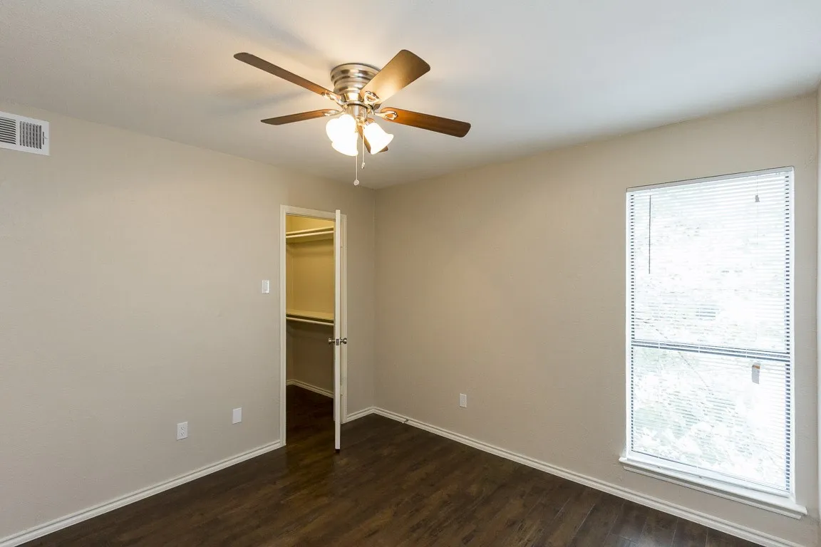 Apartment For Rent in Dallas County , 4545 Live Oak St Avenue 302, Dallas, Texas 75204, 1 Bedroom, 1 Bathroom, Garage spaces, 532 Sqft, built in 1982, mls#21359849, Real Estate Agent in Dallas, Homes For Rent in Dallas county, Homes For Rent in Dallas, Realtor in Dallas Texas, Real Estate Brokerage Independent Realty Texas, Luminita Cordes Realtor