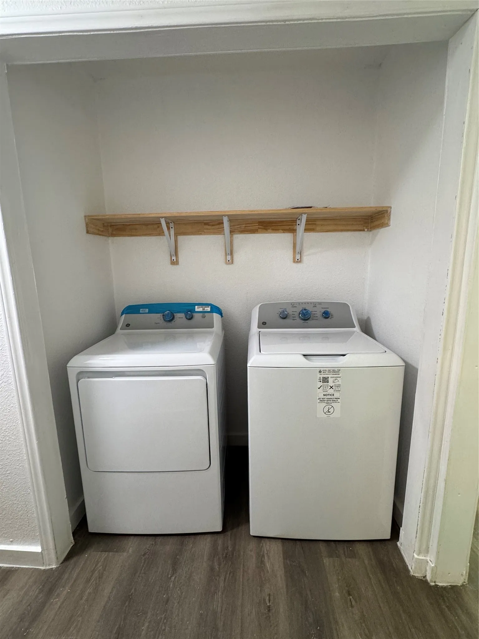 Single Family Residence For Rent in Dallas County , 3549 Rio Grande Circle, Dallas, Texas 75233, 4 Bedroom, 2 Bathroom, Garage spaces, 1,923 Sqft, built in 1968, mls#21359747, Real Estate Agent in Dallas, Homes For Rent in Dallas county, Homes For Rent in Dallas, Realtor in Dallas Texas, Real Estate Brokerage Independent Realty Texas, Luminita Cordes Realtor