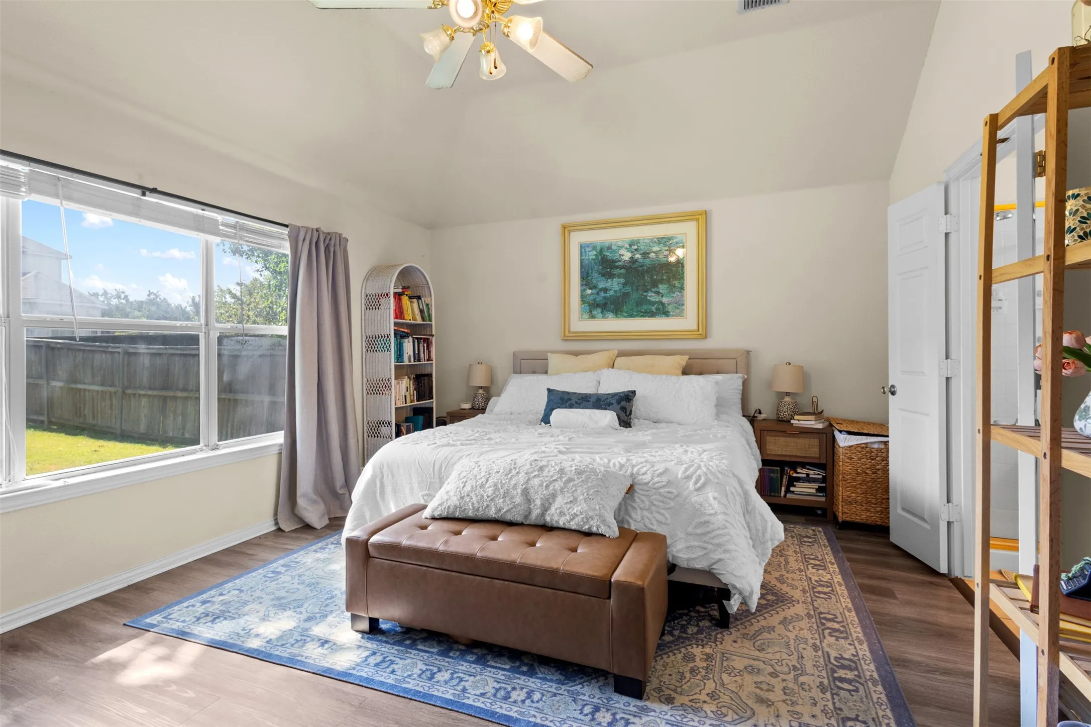 Single Family Residence For Sale in Tarrant County , 7521 Summer Meadows Drive, Fort Worth, Texas 76123, 4 Bedroom, 2 Bathroom, 2 Garage spaces, 2,272 Sqft, built in 2002, mls#21359003, Real Estate Agent in Fort Worth, Homes For Sale in Tarrant county, Homes For Sale in Fort Worth, Realtor in Fort Worth Texas, Real Estate Brokerage Independent Realty Texas, Luminita Cordes Realtor