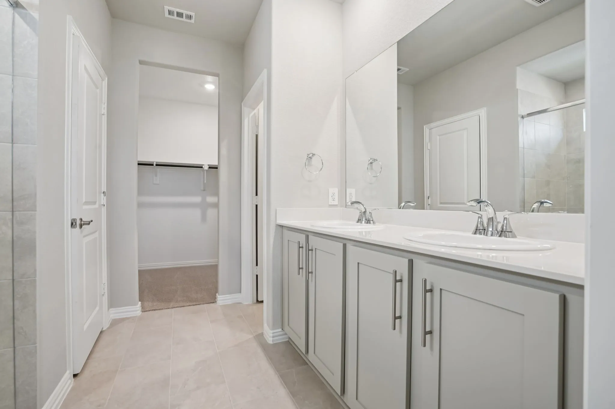 Photo is not of the actual home, but is an inspirational photo of builder’s model home and may depict options, furnishings, and/or decorator features that are not included.