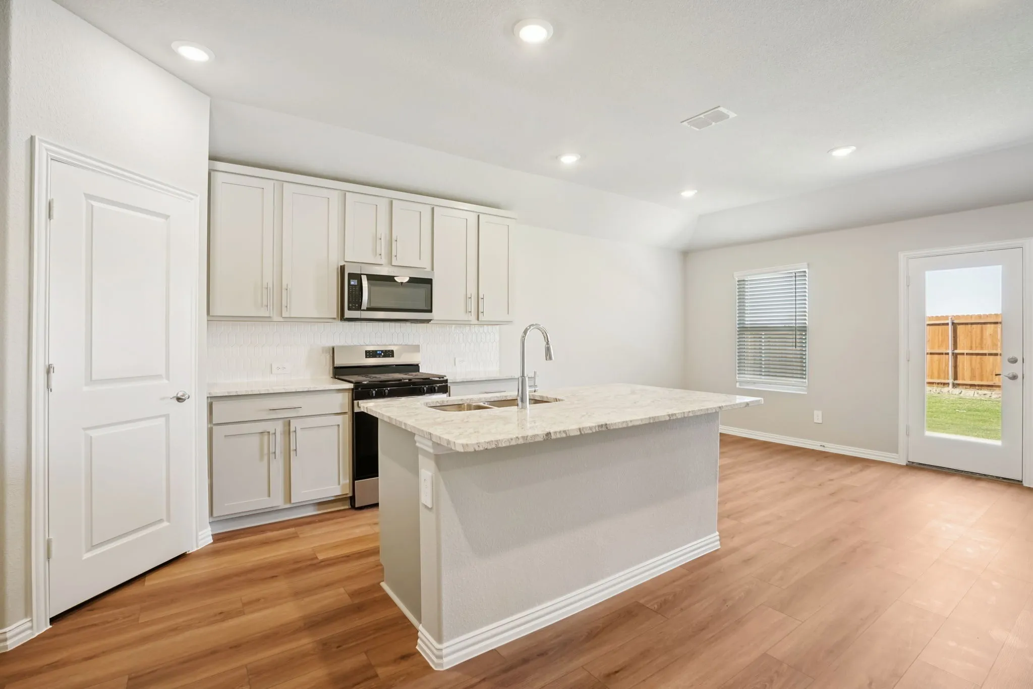 Single Family Residence For Sale in Collin County , 3508 Bastrop Drive, Farmersville, Texas 75442, 3 Bedroom, 2 Bathroom, 2 Garage spaces, 1,659 Sqft, built in 2026, mls#21355083, Real Estate Agent in Farmersville, Homes For Sale in Collin county, Homes For Sale in Farmersville, Realtor in Farmersville Texas, Real Estate Brokerage Independent Realty Texas, Luminita Cordes Realtor