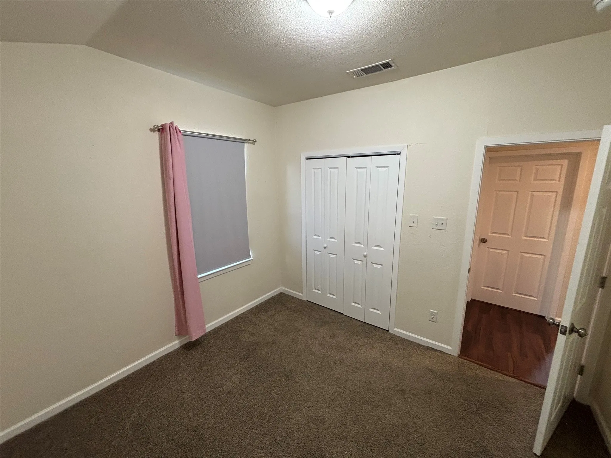 Single Family Residence For Rent in Collin County , 602 East Street, Josephine, Texas 75189, 3 Bedroom, 2 Bathroom, 2 Garage spaces, 1,841 Sqft, built in 1967, mls#21357221, Real Estate Agent in Josephine, Homes For Rent in Collin county, Homes For Rent in Josephine, Realtor in Josephine Texas, Real Estate Brokerage Independent Realty Texas, Luminita Cordes Realtor