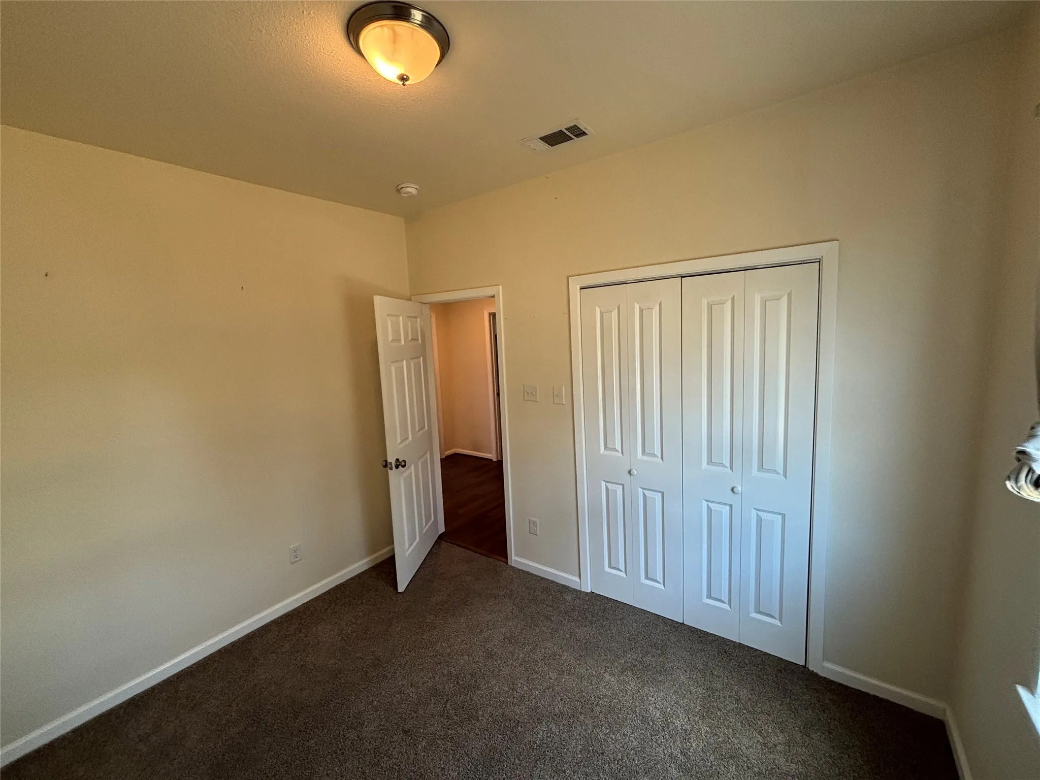 Single Family Residence For Rent in Collin County , 602 East Street, Josephine, Texas 75189, 3 Bedroom, 2 Bathroom, 2 Garage spaces, 1,841 Sqft, built in 1967, mls#21357221, Real Estate Agent in Josephine, Homes For Rent in Collin county, Homes For Rent in Josephine, Realtor in Josephine Texas, Real Estate Brokerage Independent Realty Texas, Luminita Cordes Realtor
